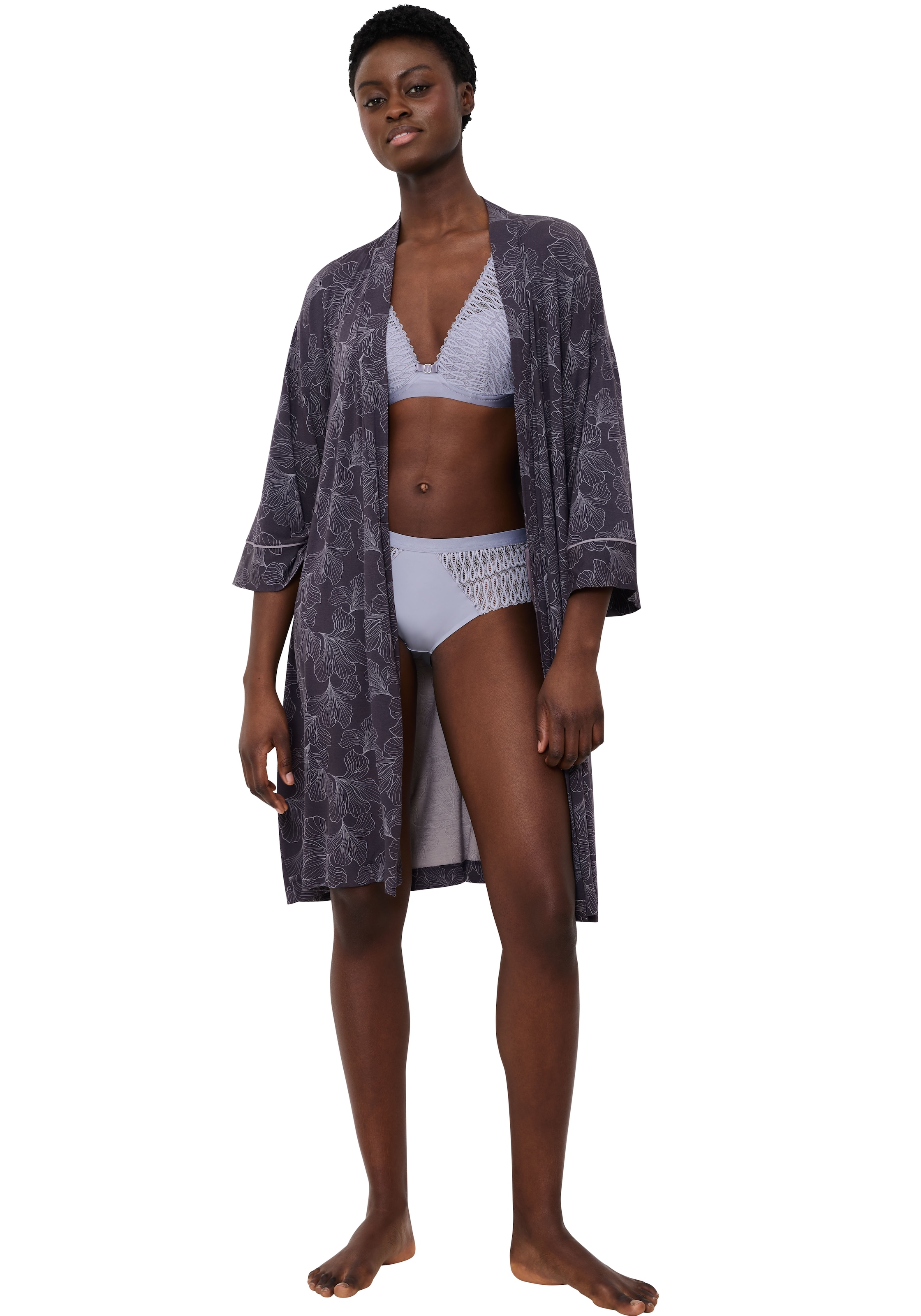 Triumph Morgenmantel »Aura Spotlight Robe 01«, weich, atmungsaktiv, knielang
