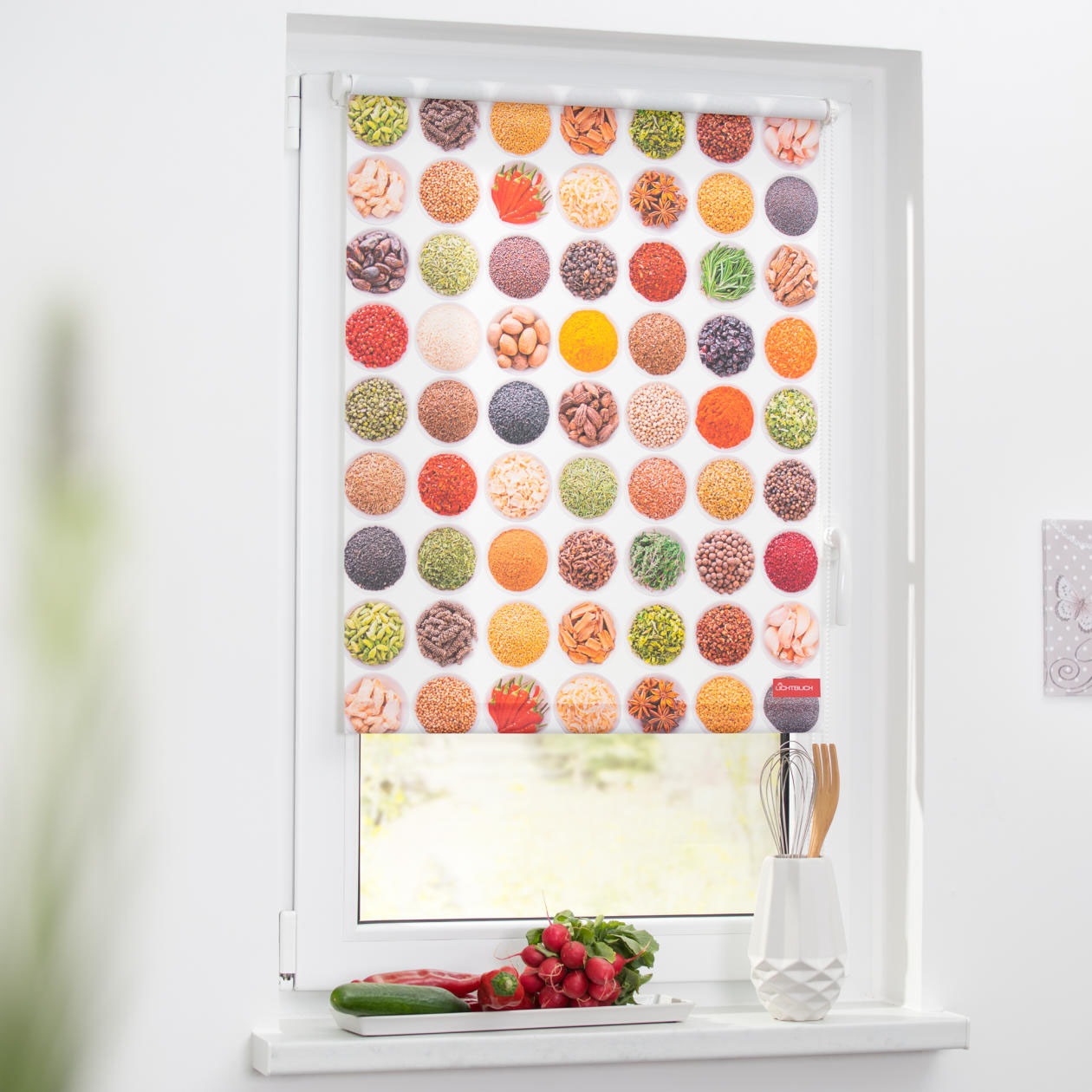 Image of LICHTBLICK ORIGINAL Seitenzugrollo »Rollo Klemmfix, ohne Bohren, Verdunkelung, Gewürze - Bunt Weiss«, verdunkelnd, Verdunkelung-energiesparend, freihängend bei Ackermann Versand Schweiz