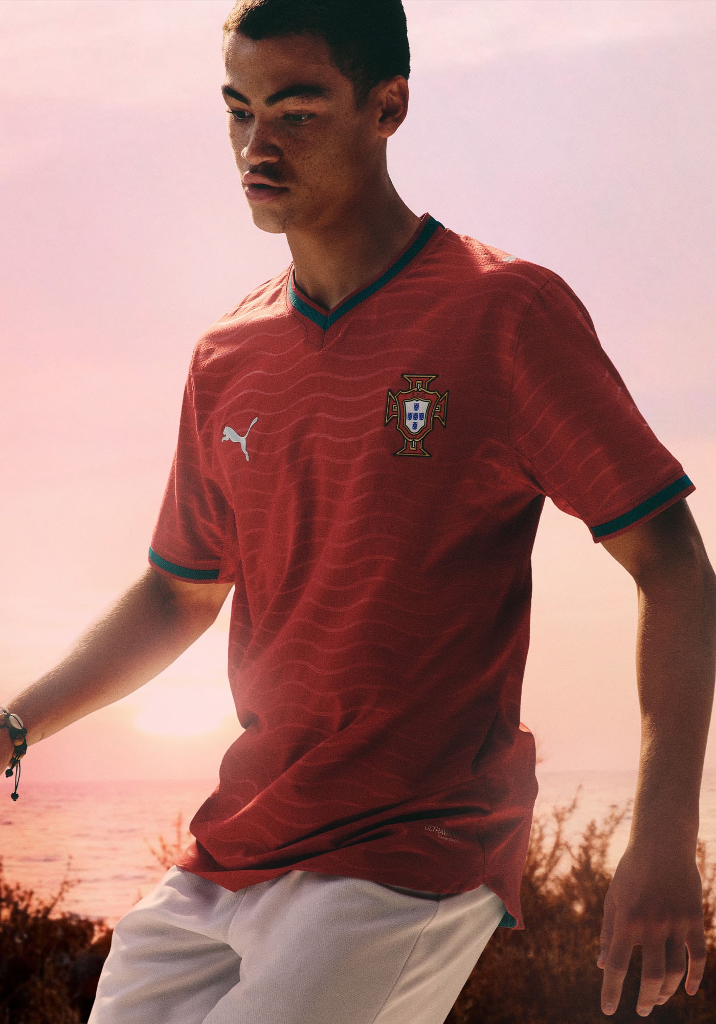 PUMA Fussballtrikot »FPF HOME JERSEY REPLICA« Kurzarm-Design, Rundhalsausschnitt, mit DryCELL-Technologie