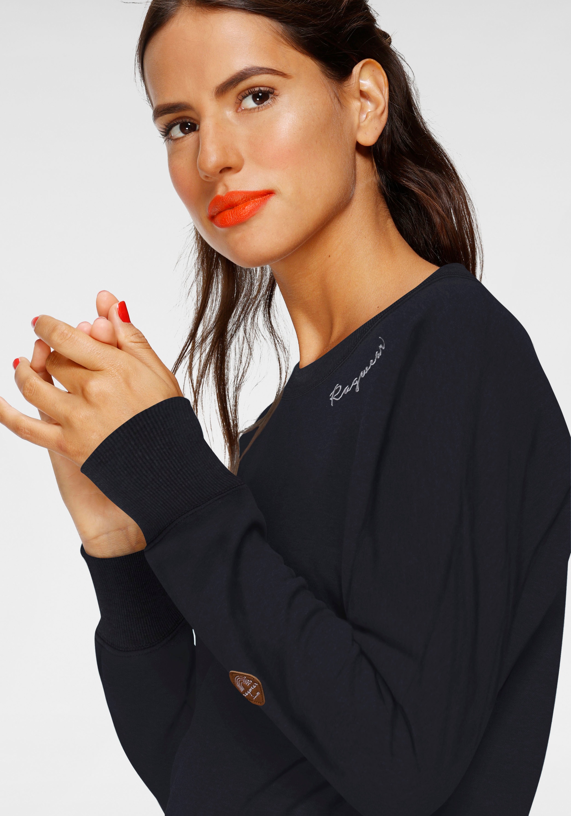 Image of Ragwear Sweater »AZALLEA«, Crewneck mit Zierknopf-Besatz in natürlicher Holz-Optik bei Ackermann Versand Schweiz