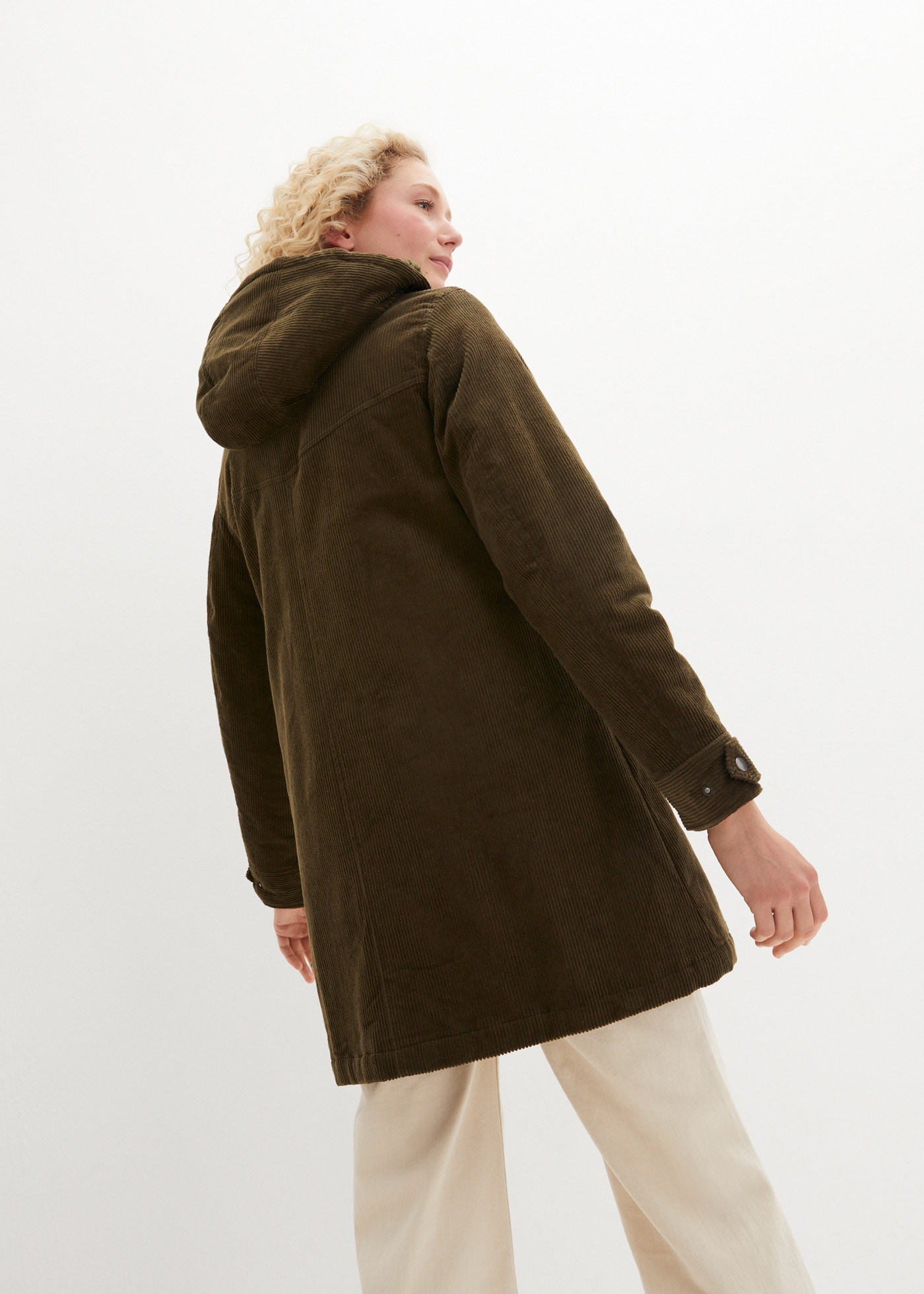 bonprix Parka mit Kapuze sportlicher Parka, in Cord-Optik, mit kuscheligem Plüschfutter