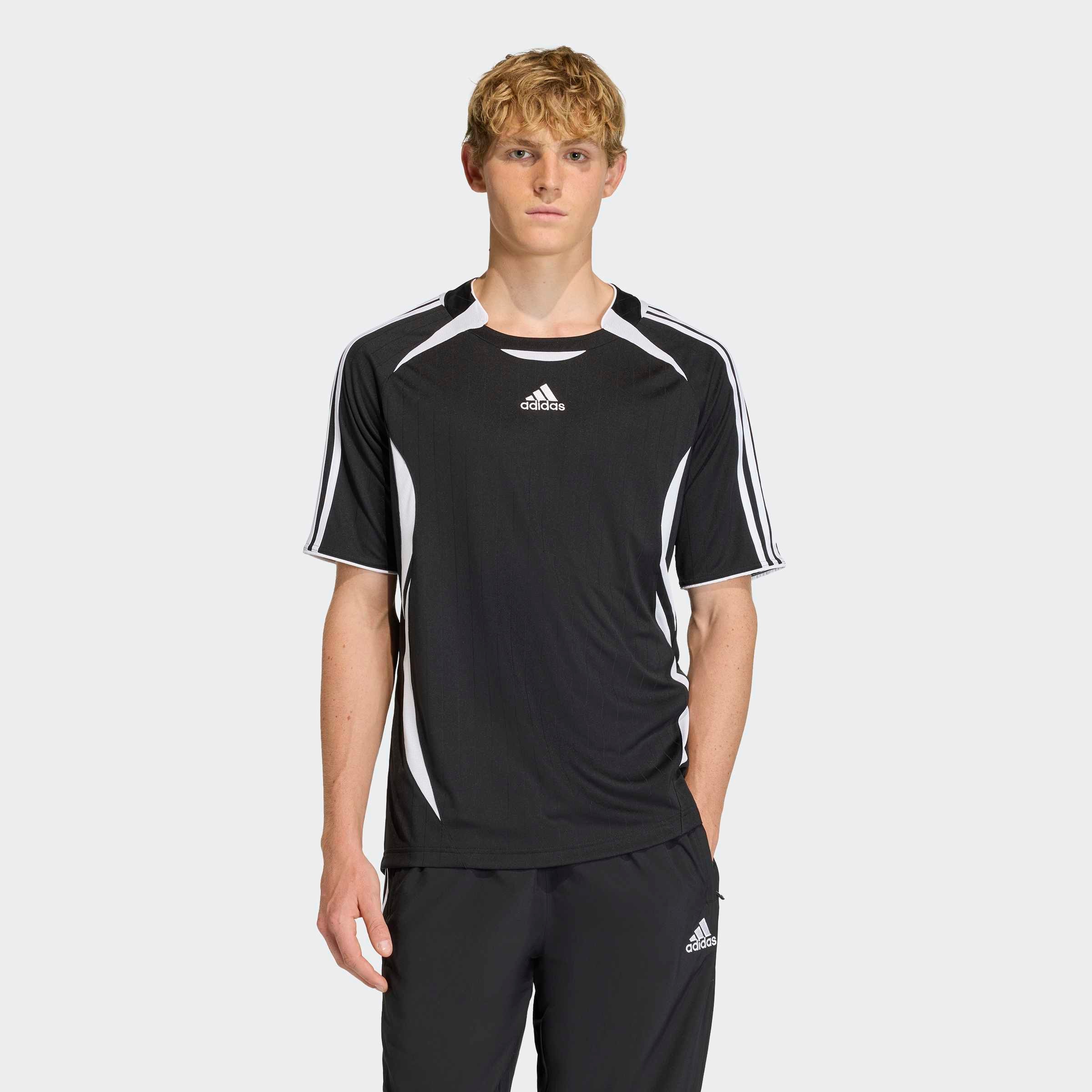 Image of adidas Originals T-Shirt "TEAMGEIST ADICOLOR" sportlicher Look, Kurzarm, mit Rundhalsausschnitt