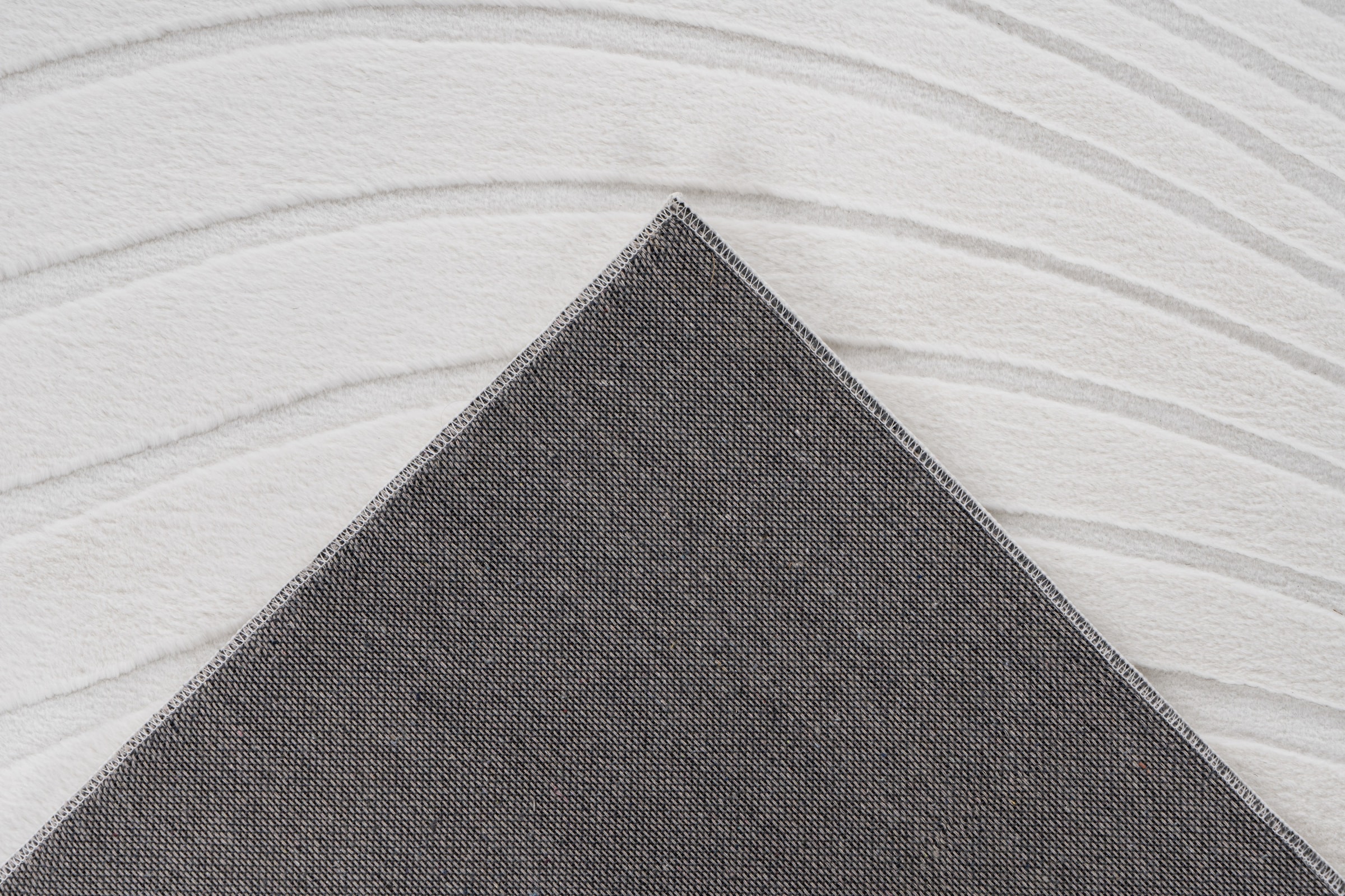 Kayoom Tapis »Kierk 325« Rectangulaire 16 mm Höhe Weicher Kurzflor, Wohnzimmer