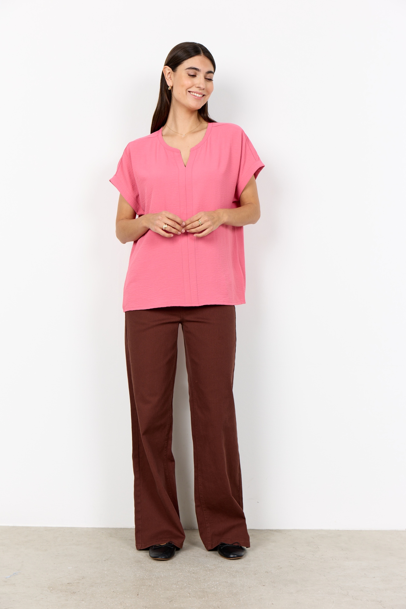 soyaconcept Chemisier à chemise »SC-CATH 1« coupe normale, avec encolure en V, en fibre synthétique facile d'entretien