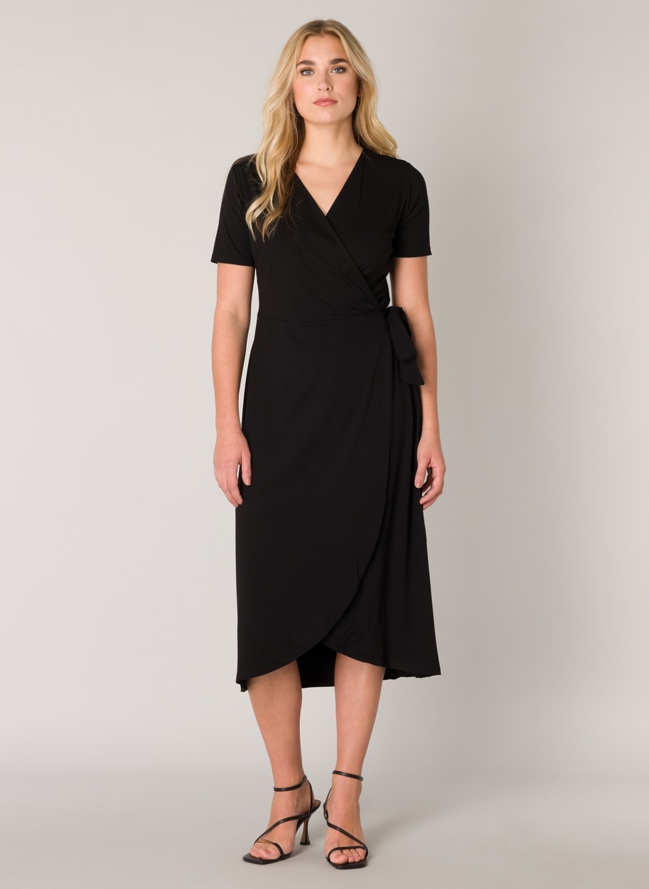 Base Level Wickelkleid »Yvie«, In bequemer, elastischer Qualität