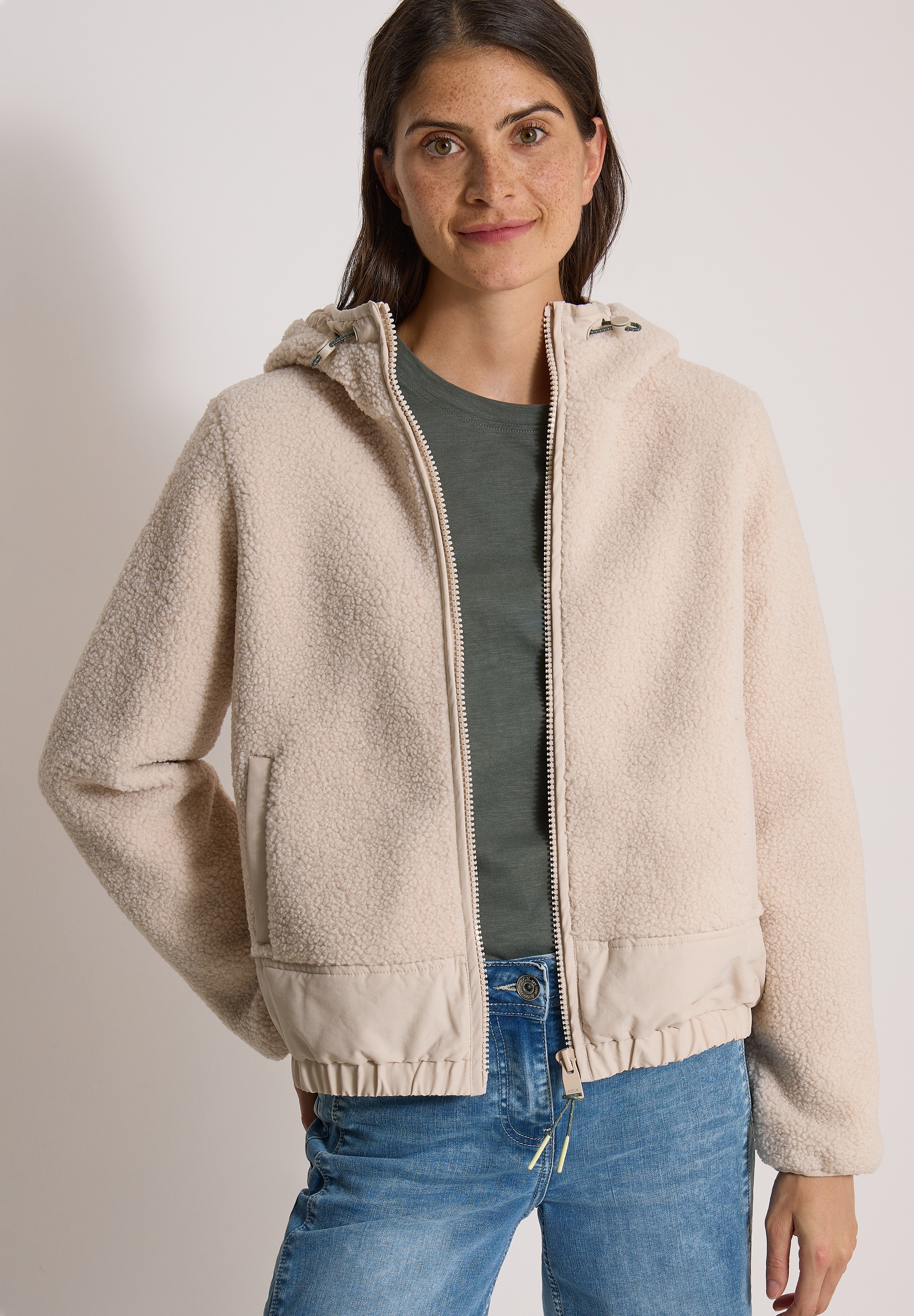 Cecil Fellimitatjacke mit Kapuze mit Softshell-Details und Kapuze