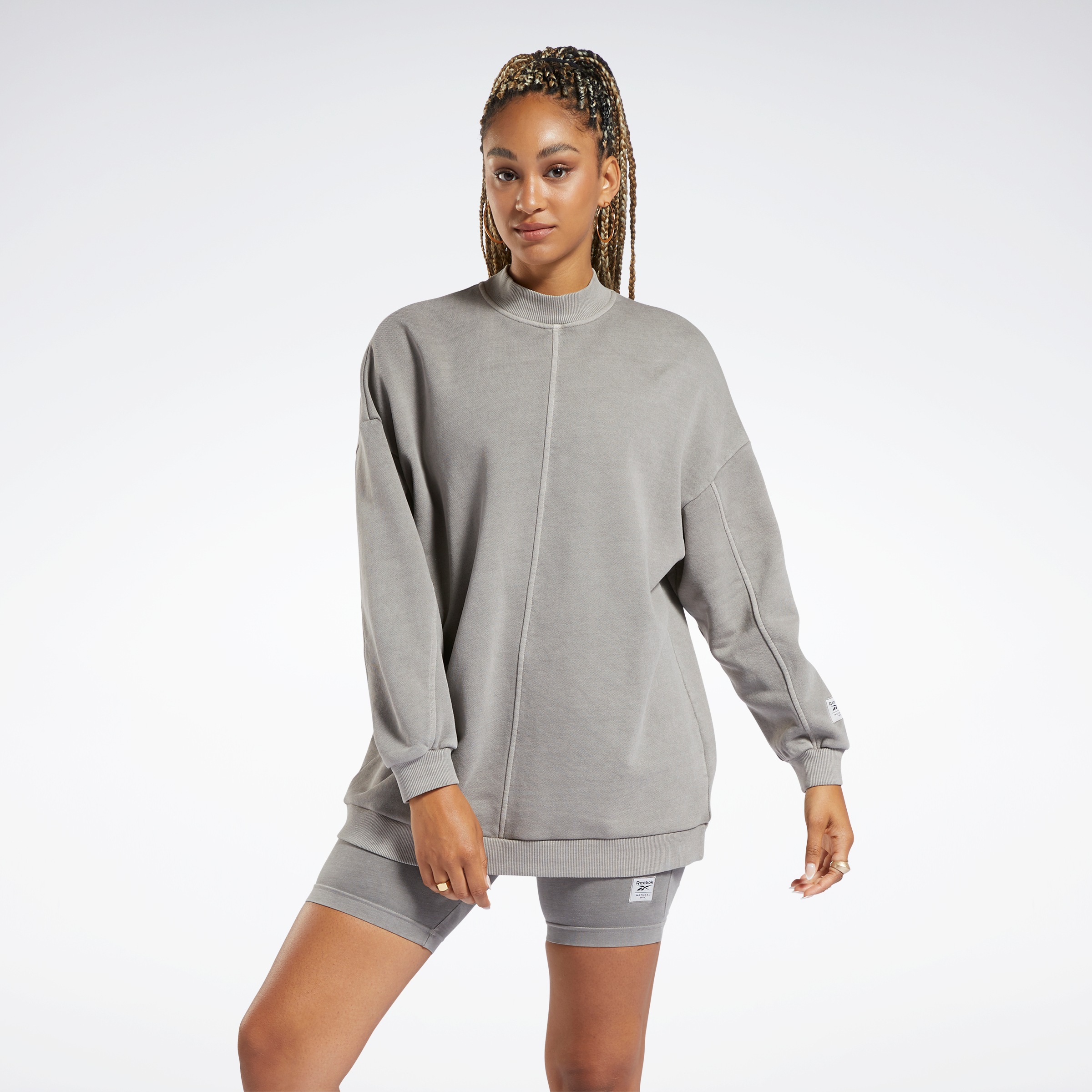 Image of Reebok Classic Sweatshirt »REEBOK CLASSICS NATURAL DYE SMALL LOGO CREW DRESS« bei Ackermann Versand Schweiz