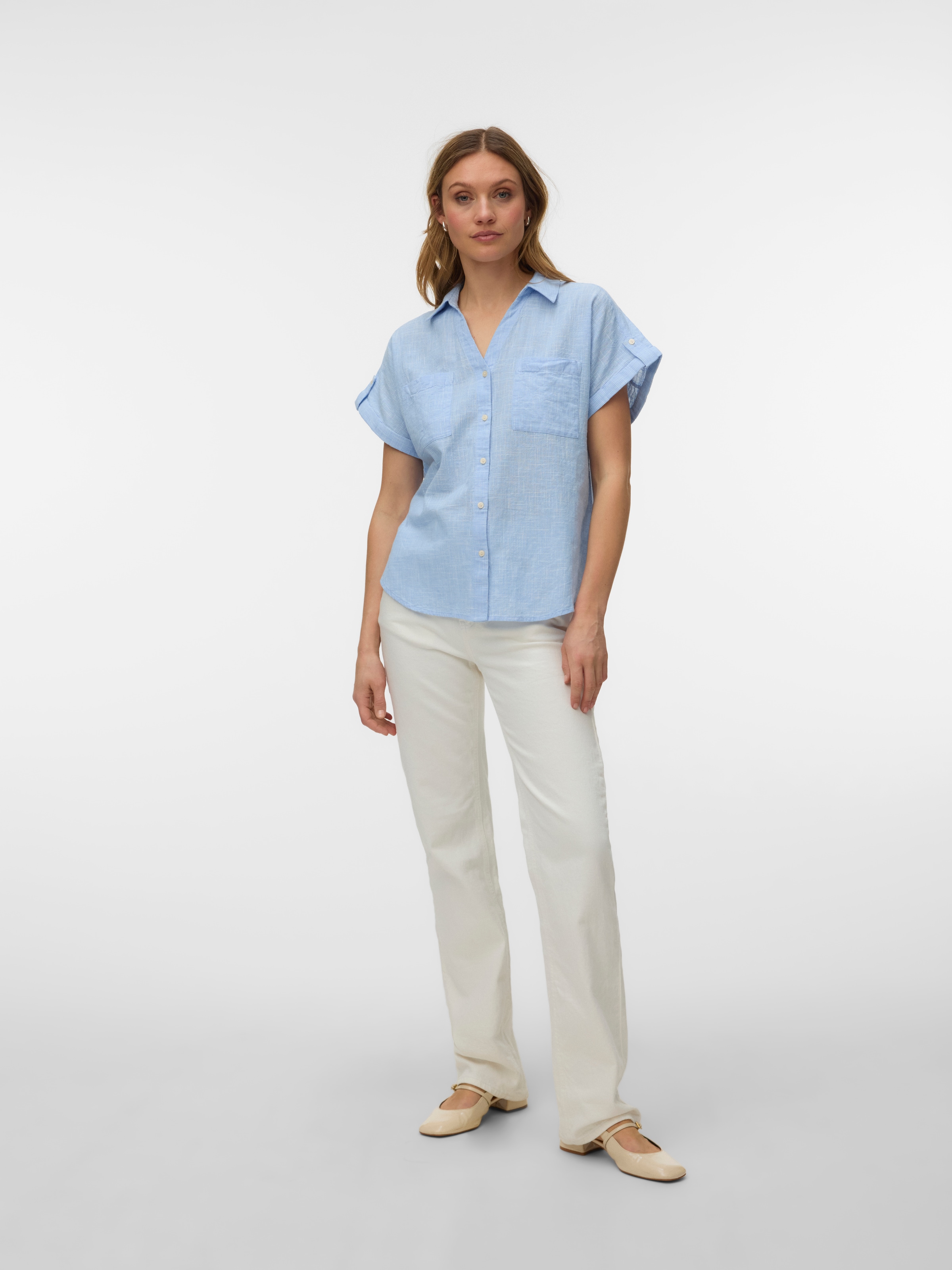 Vero Moda Blouse à manches courtes »VMTHILDE SS SHIRT WVN NOOS« coton, manches courtes avec patte, dos légèrement plus long que devant