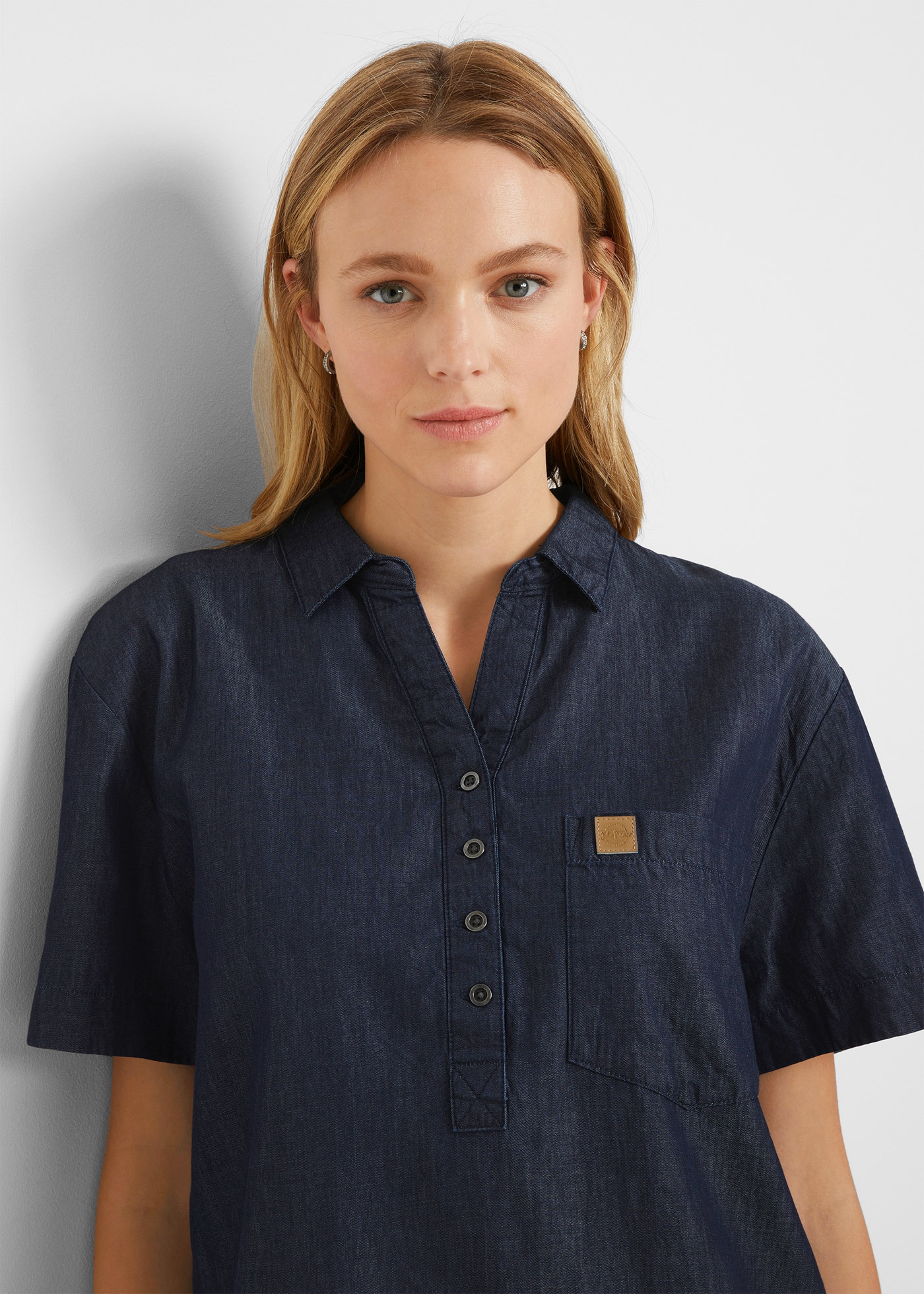 bonprix Robe en jean mit Brusttasche und Eingrifftaschen