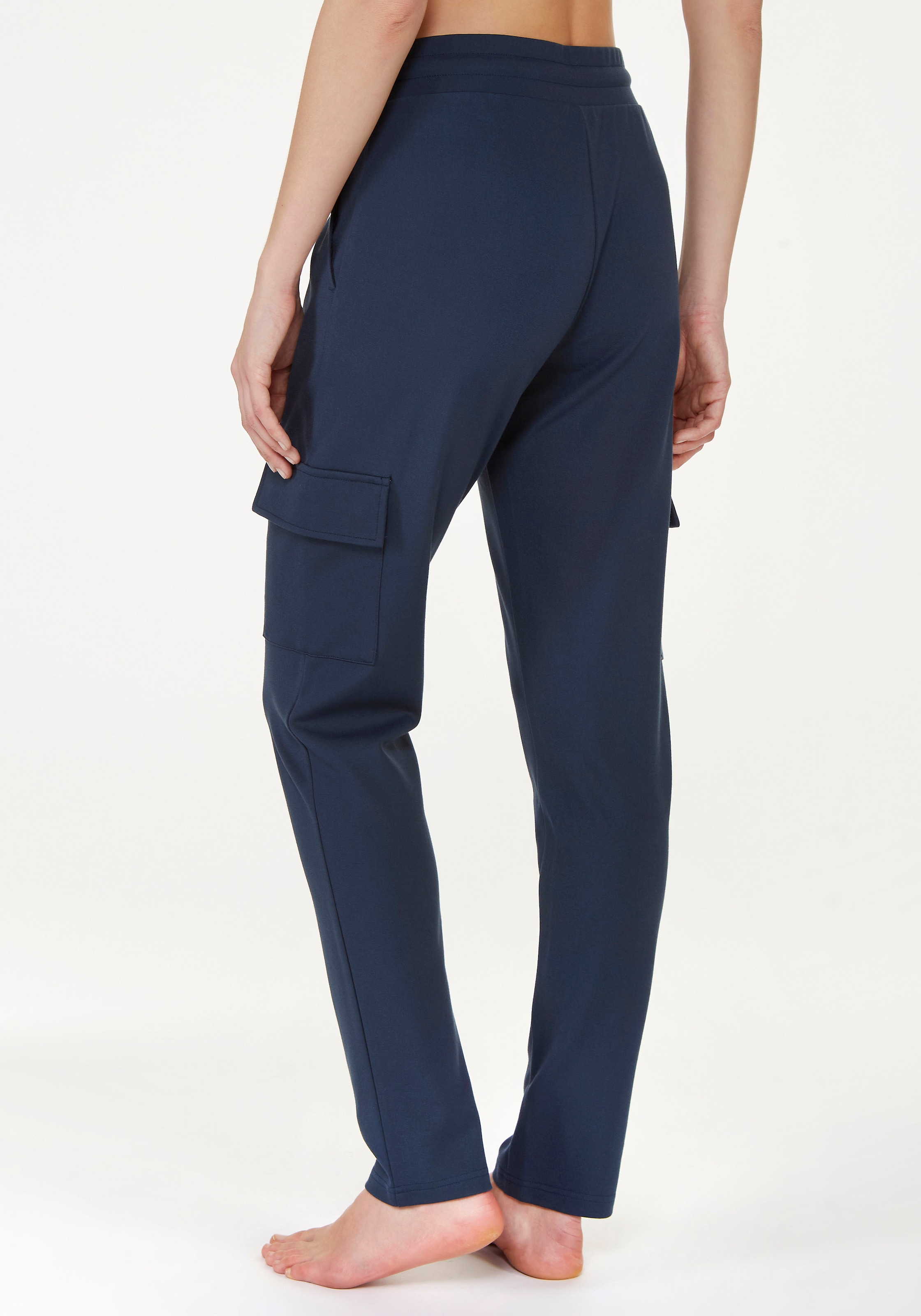 LASCANA Cargohose, in weich fliessendem Material, Loungewear