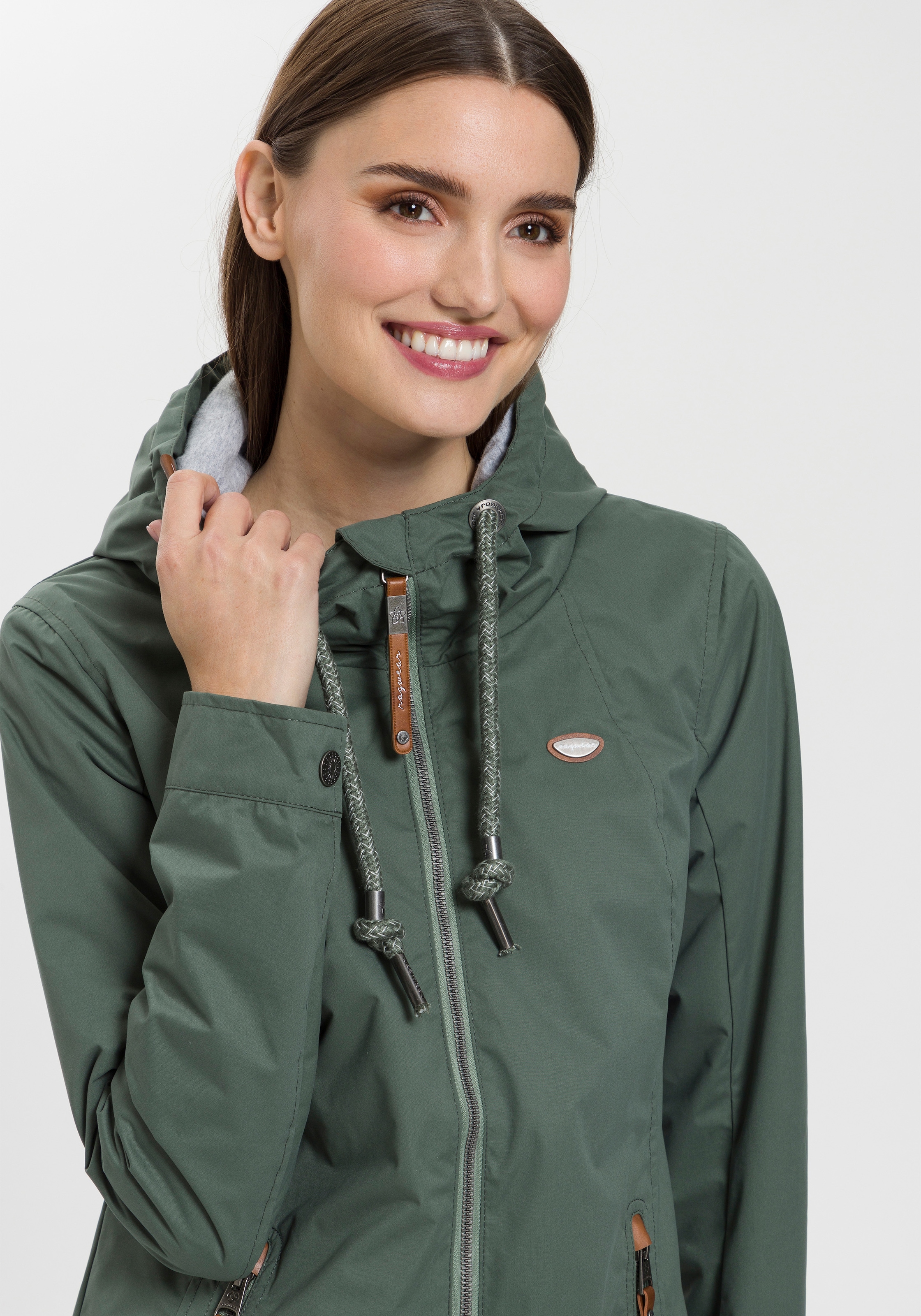 Ragwear Funktionsjacke »ZUZKA«, mit Kapuze, stylische Übergangs-Outdoor-Jacke Water repellent coating