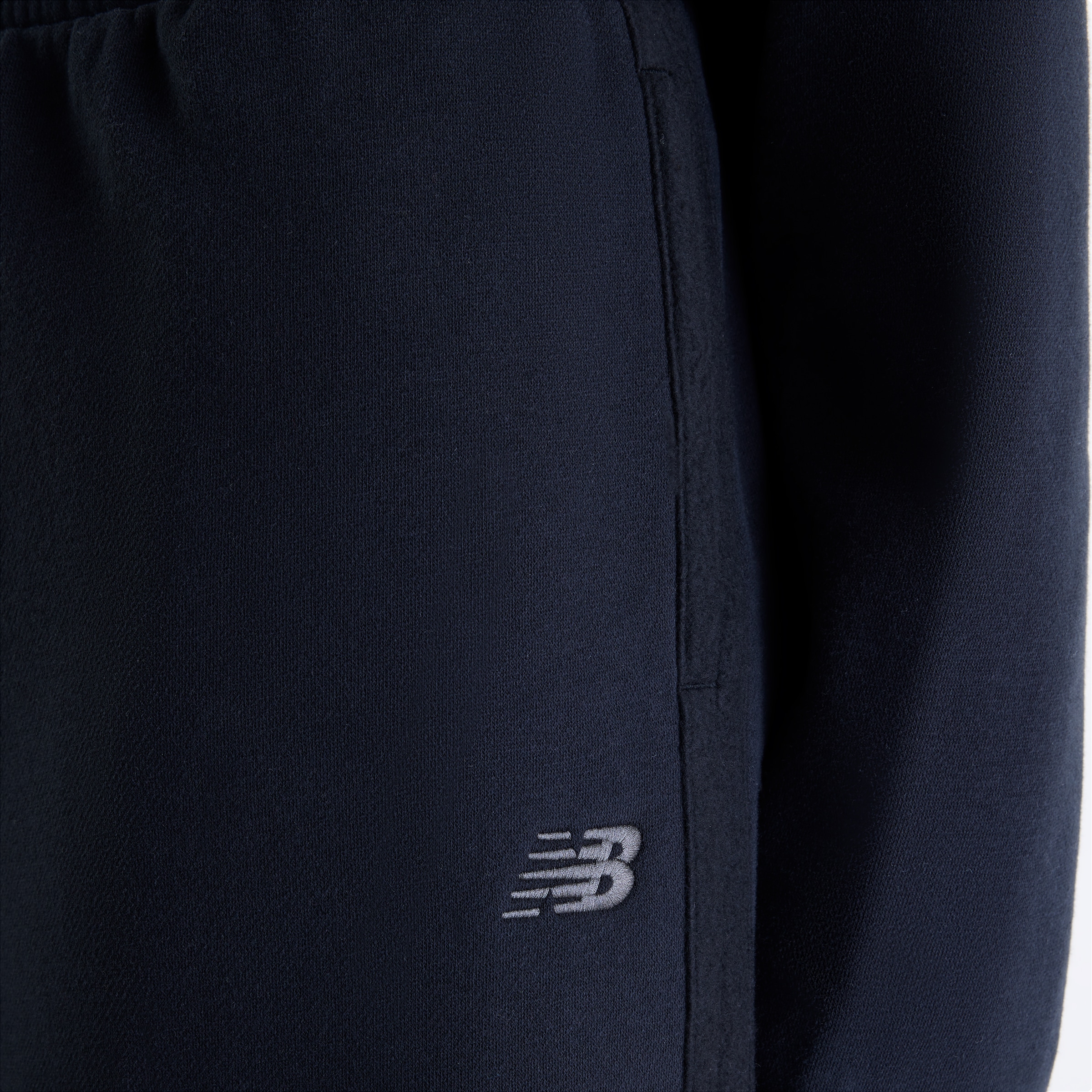 New Balance Pantalon sweat »BRUSHED COASTAL FLEECE PANT«  normale Weite, aus Baumwolle und Polyester, für Erwachsene