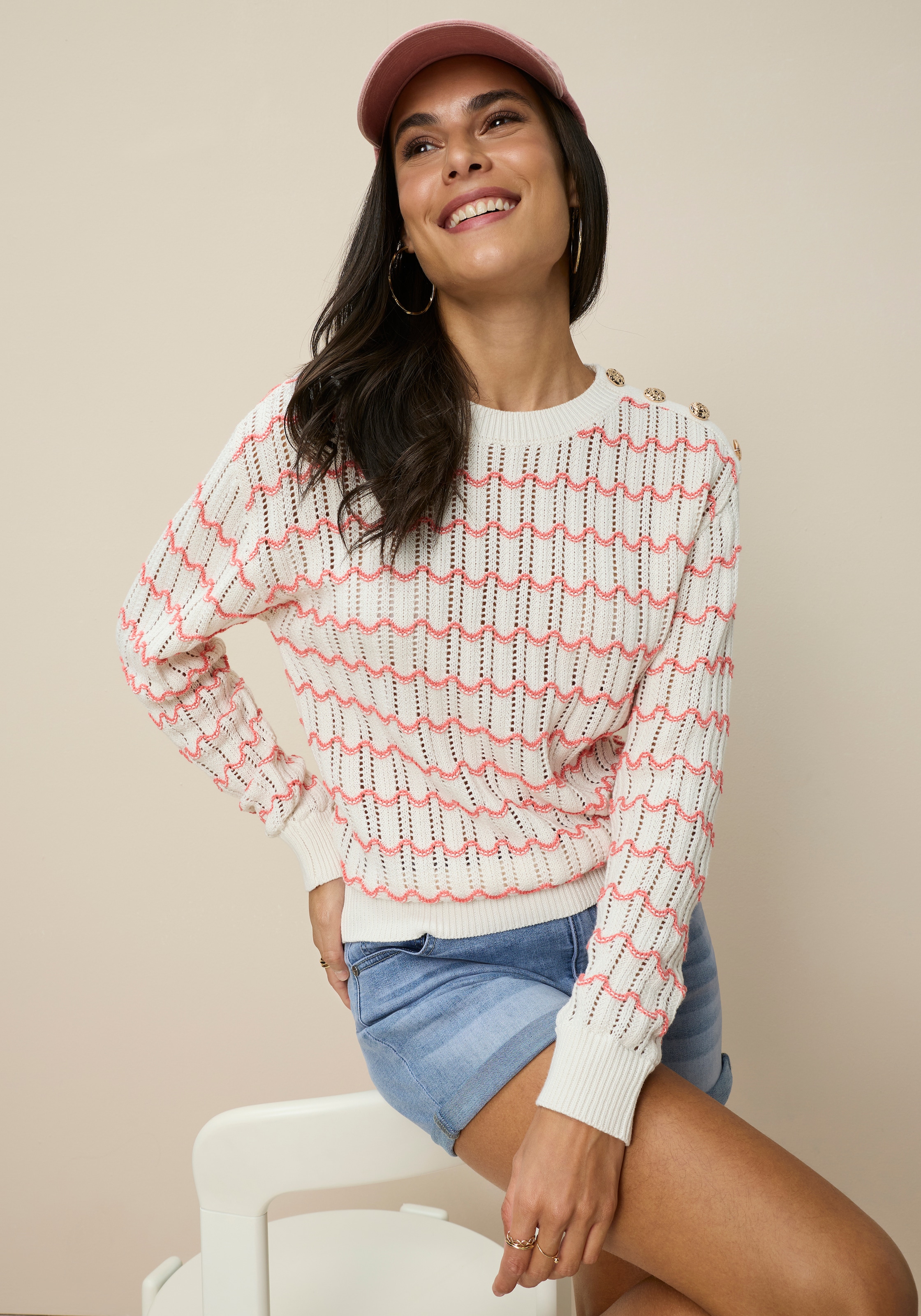 Image of Tamaris Rundhalspullover "mit welligem Streifenmuster" mit offener Struktur für sommerliche Looks