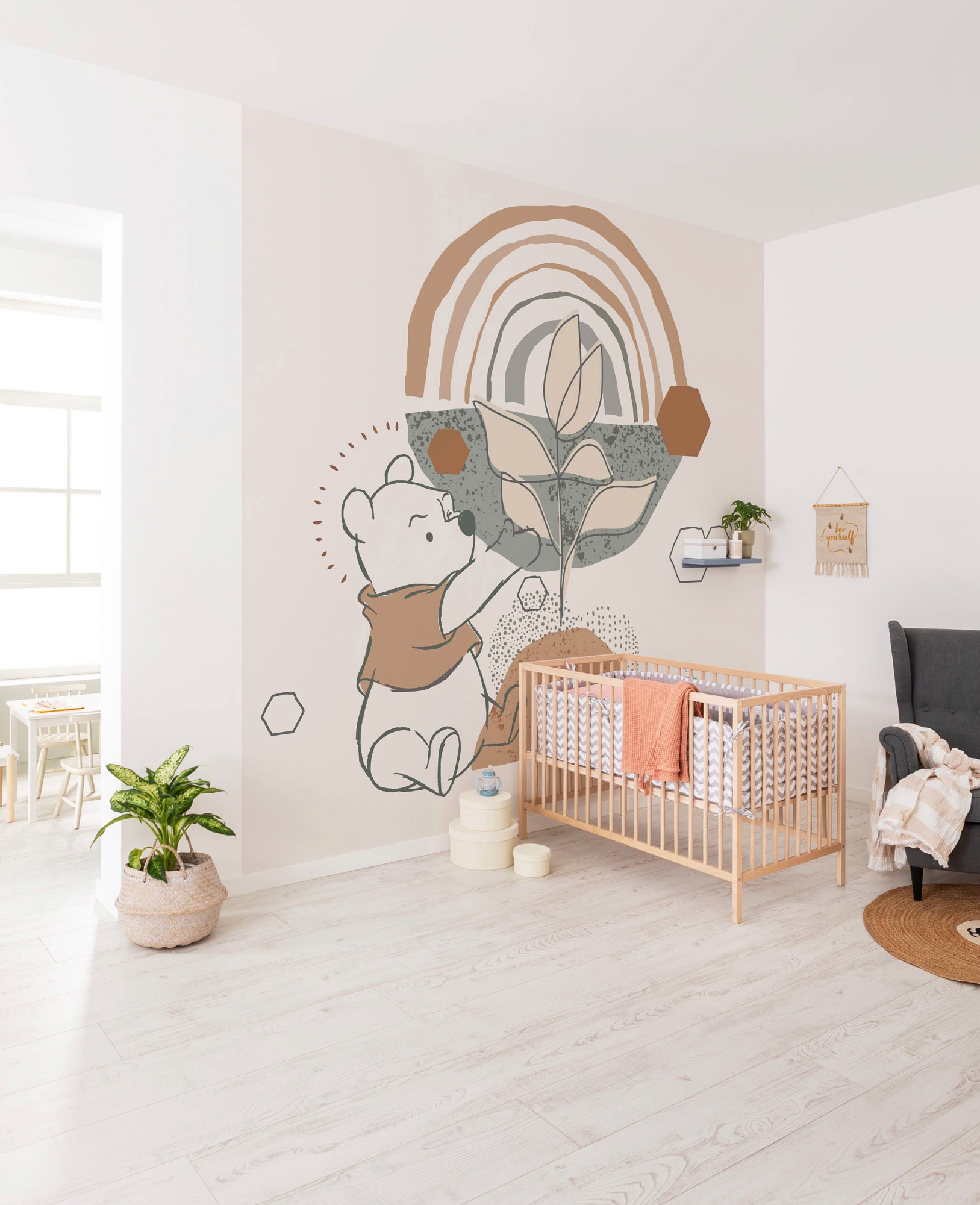 Komar Vliestapete »Digitaldruck Vlies -  Winnie the Pooh Grow - Grösse 300 x 280 cm« bedruckt glatt Kinderzimmer