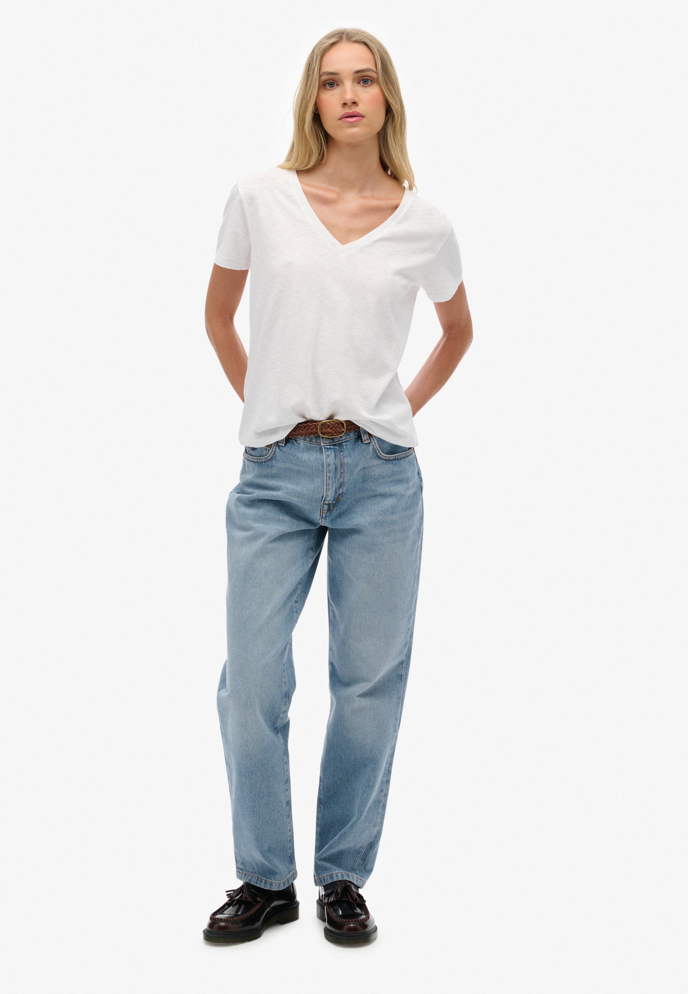 Superdry T-shirt »STUDIOS SLUB EMB VEE TEE« Baumwollmischung, relaxed fit