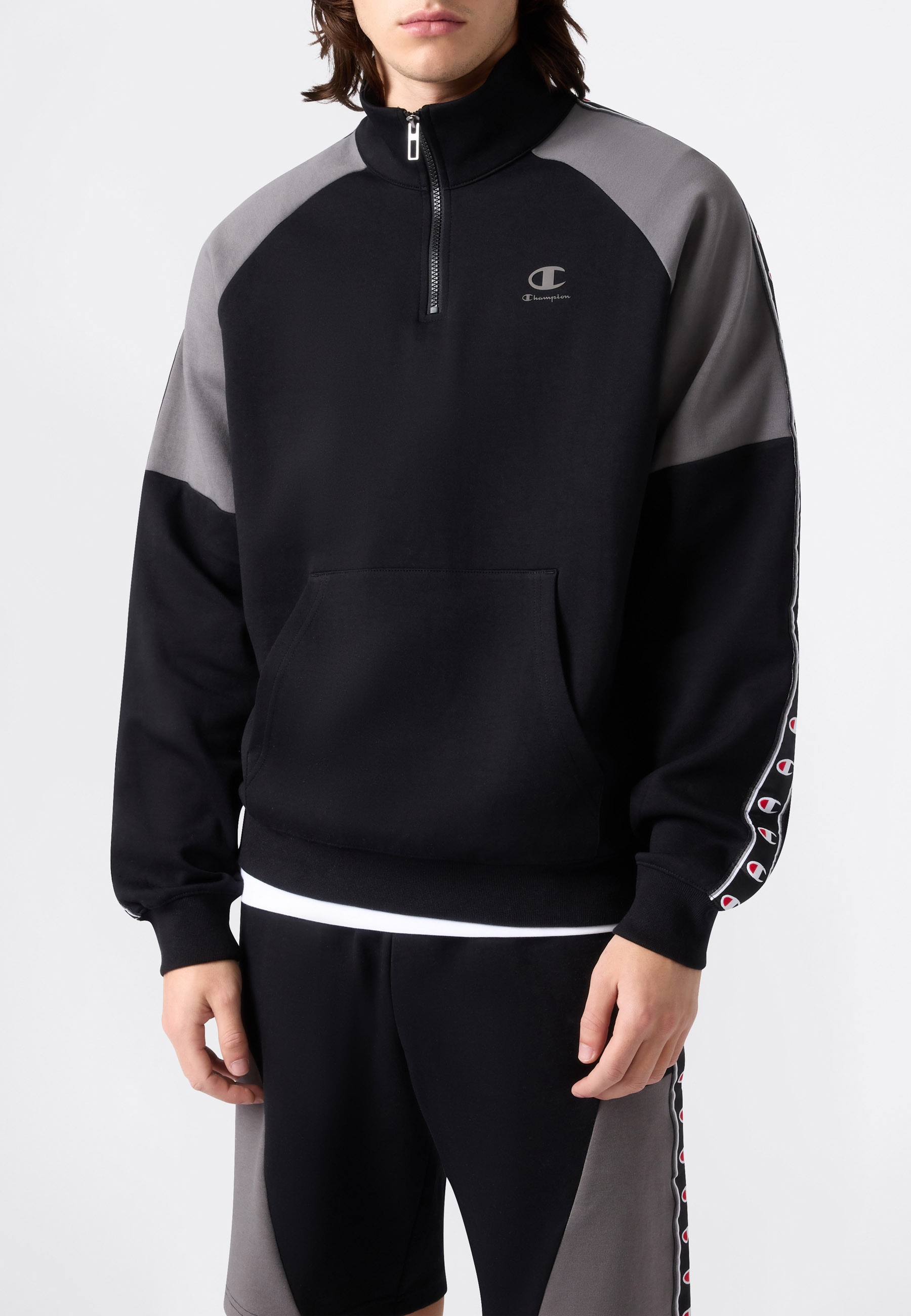 Image of Champion Sweatshirt "Sports-inspired Interlock Half Zip Sweatshirt with Tape detailing", komfortabler Schnitt, sportlicher Stil, Rundhalsausschnitt