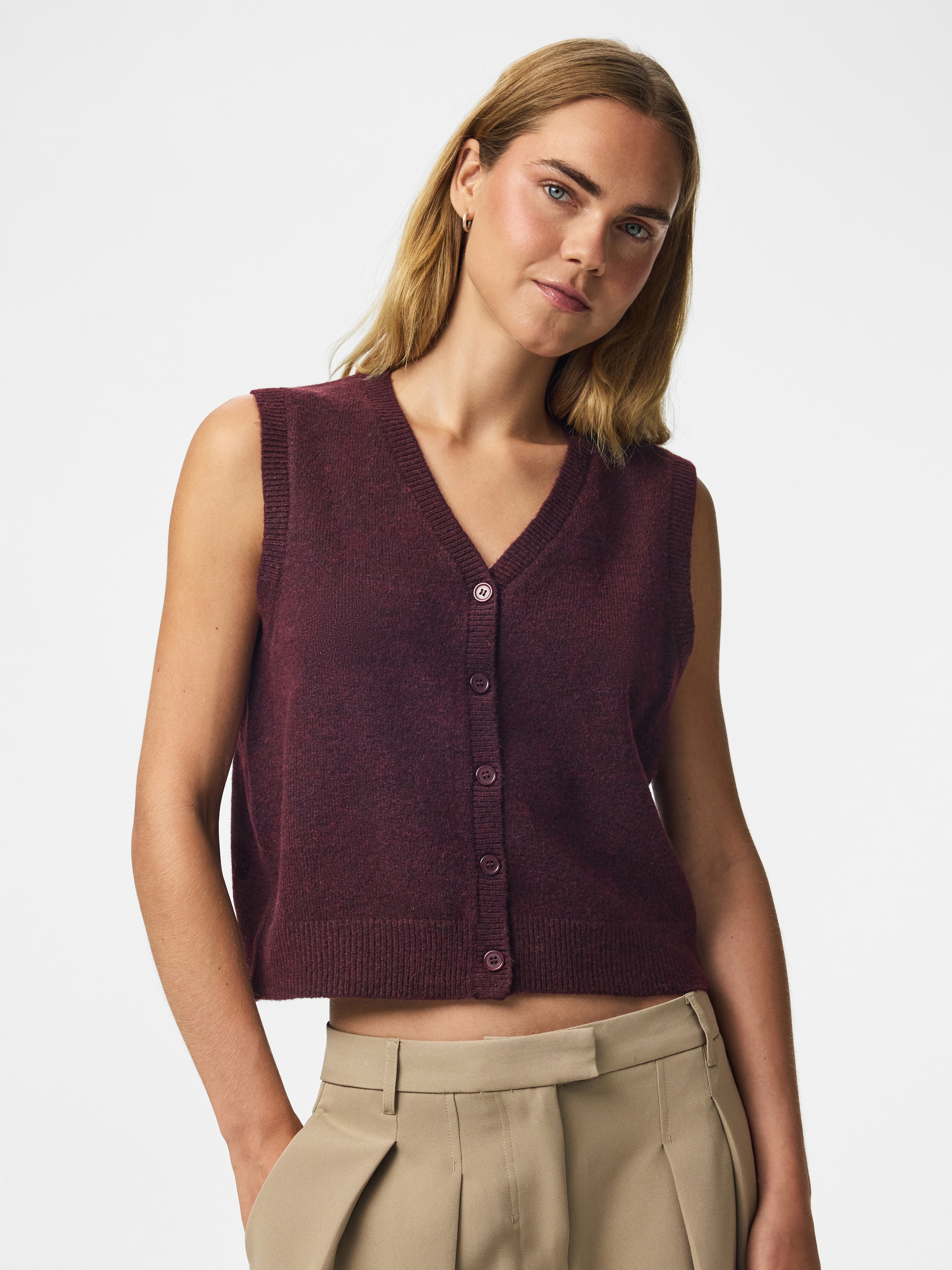 Image of pieces Strickweste "PCSALLY SL V-NECK KNIT VEST NOOS BC" Materialmix