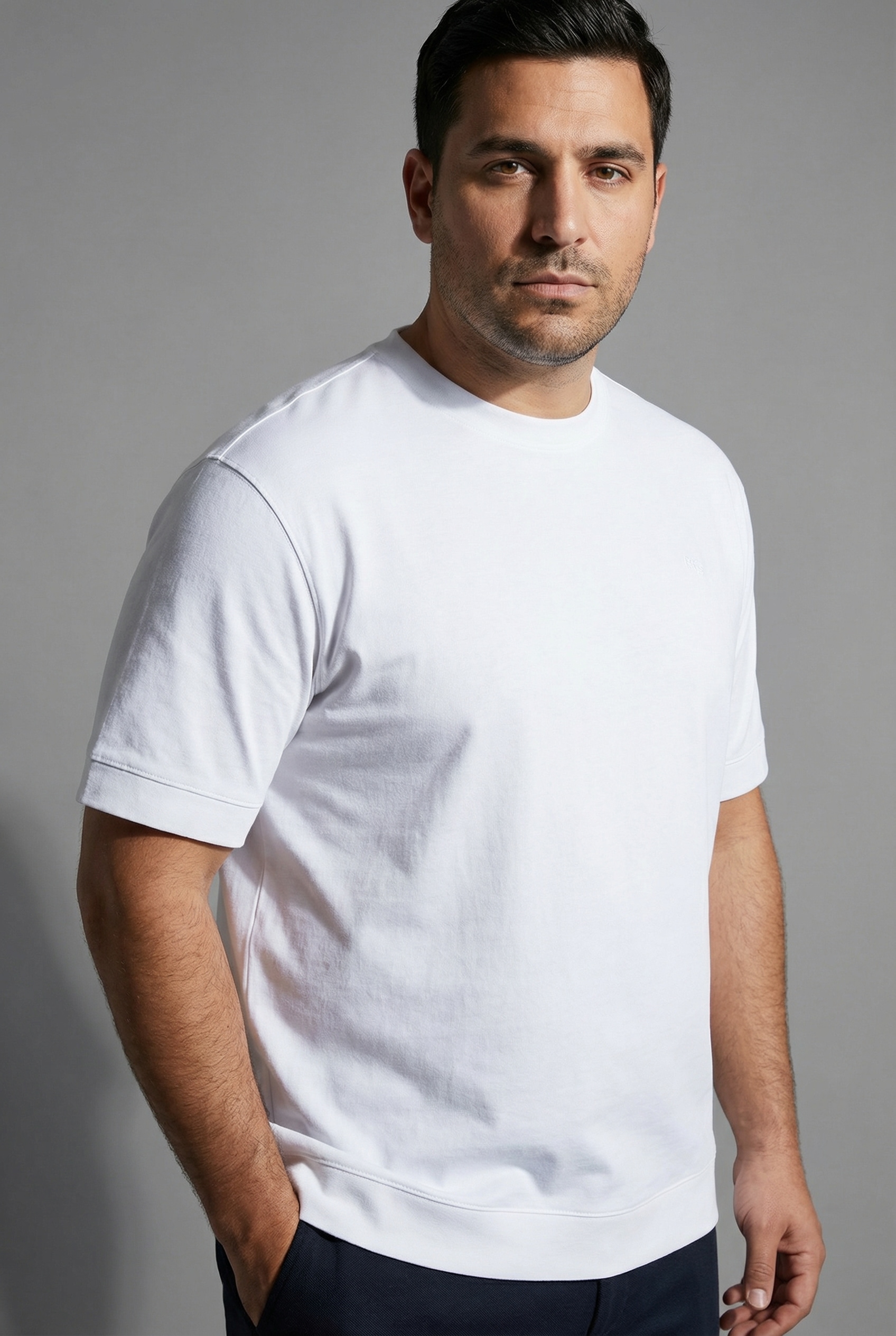 Man's World Plus Shirt à col rond »auch in Grosse Grössen bis Gr. 7XL Bauch-Fit« 2er-Pack,  Regular Fit, Kurzarm, unifarben, auch in grossen Grössen