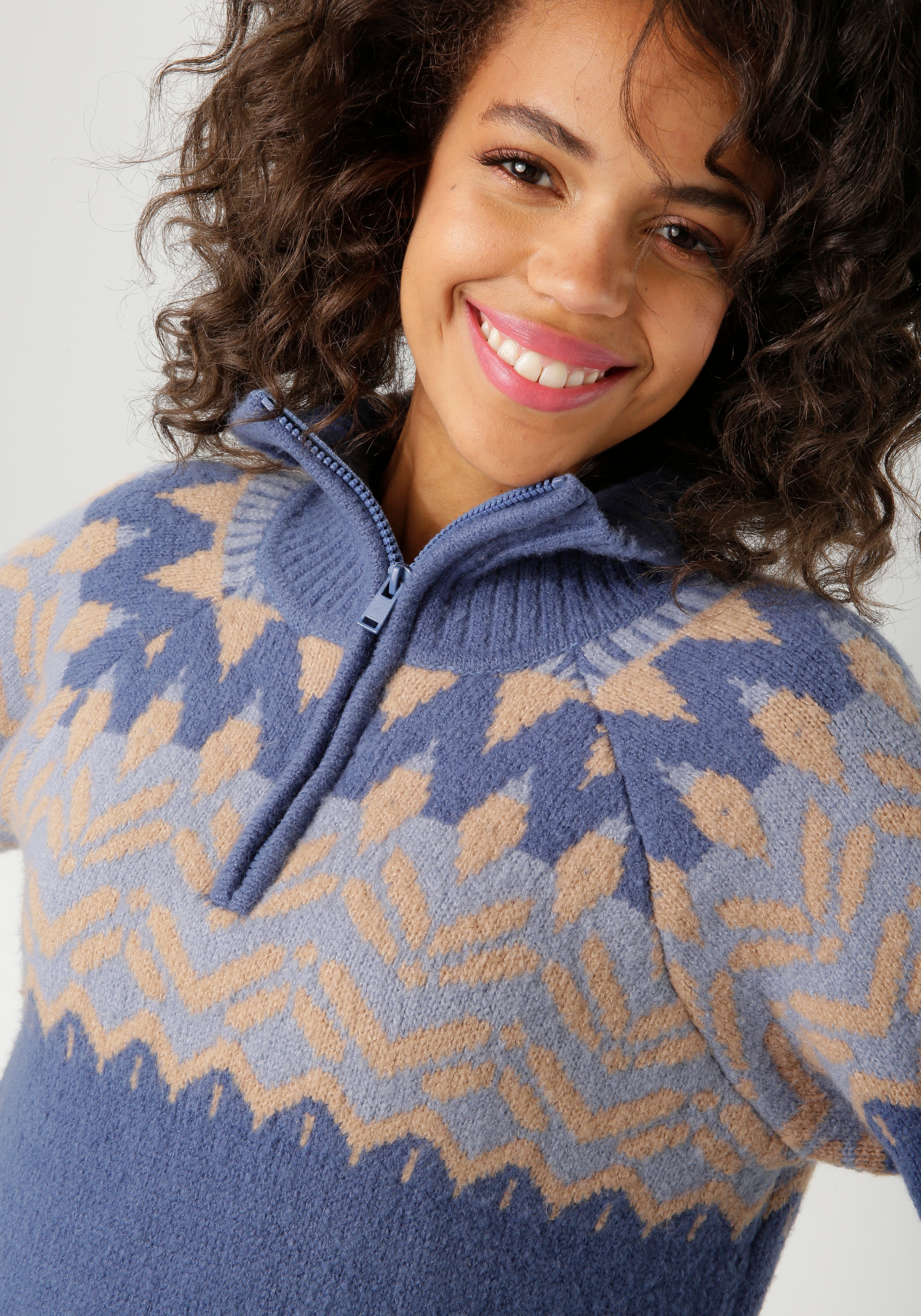 Aniston CASUAL Strickpullover, mit Kragen und Reissverschluss