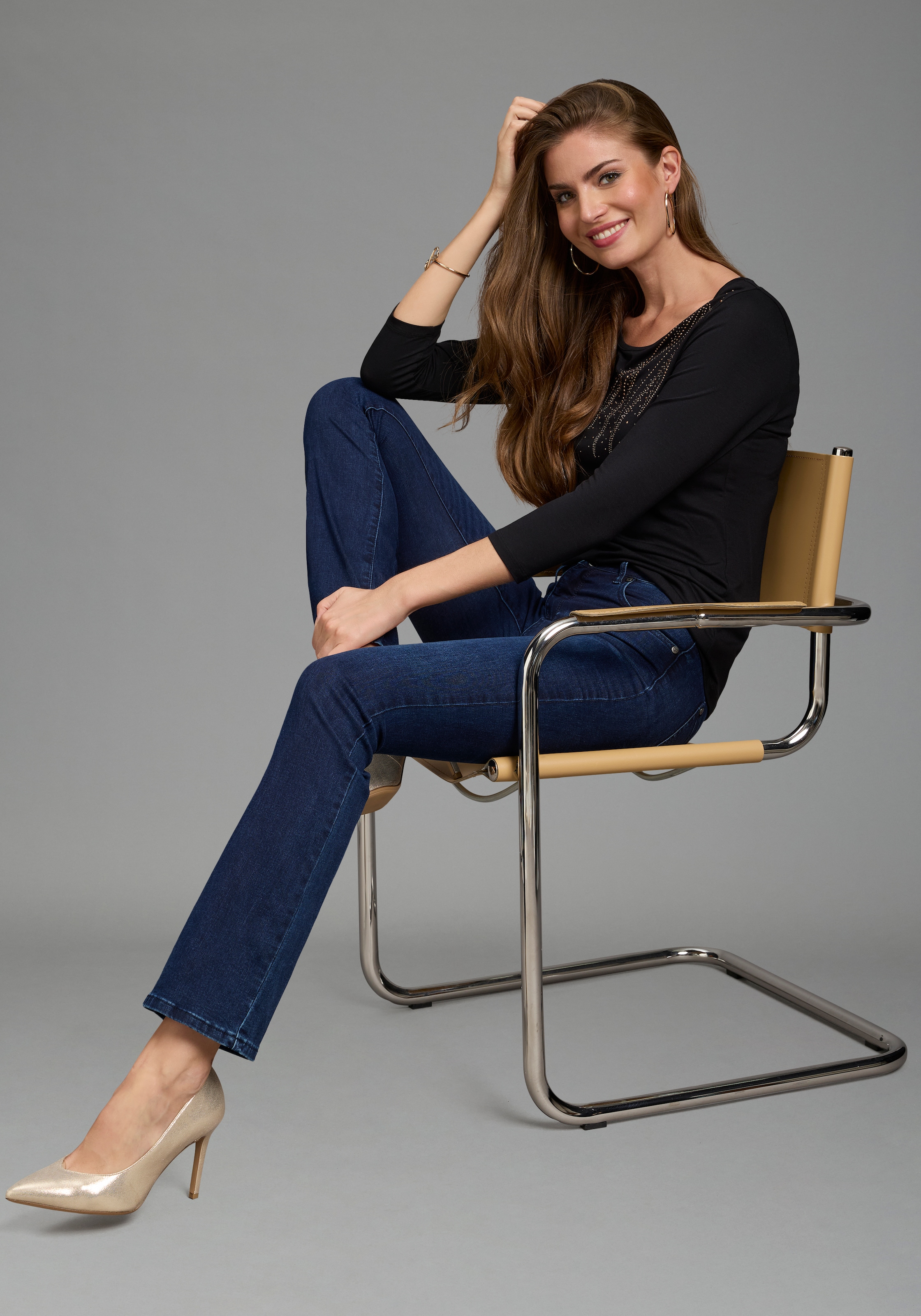 Laura Scott 3/4-Arm-Shirt »mit dekorativen Steinen« figurumspielende Passform, hüftlange Schnittform