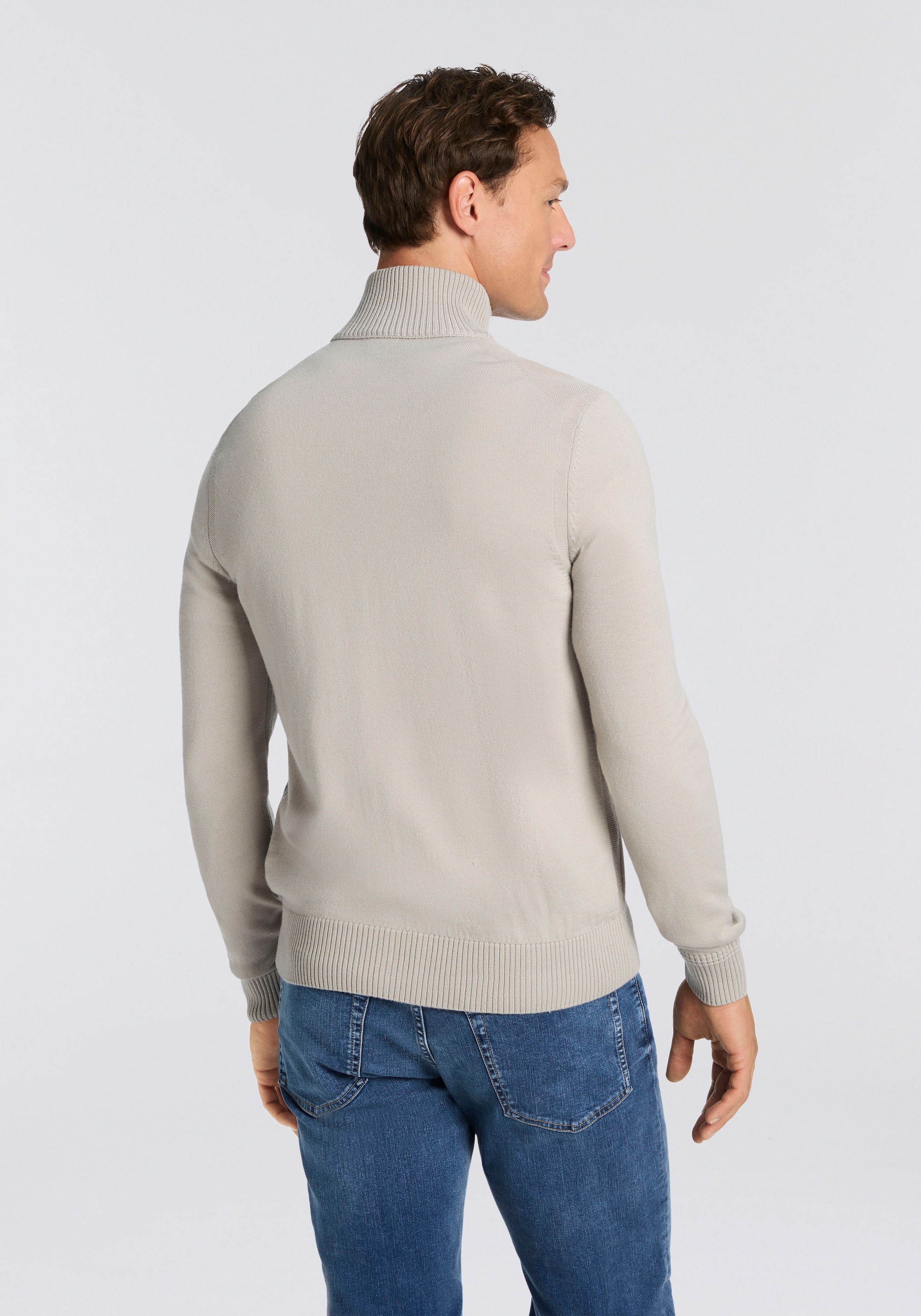 BOSS ORANGE Veste en tricot »Avac« mit Logostickerei auf der Brust