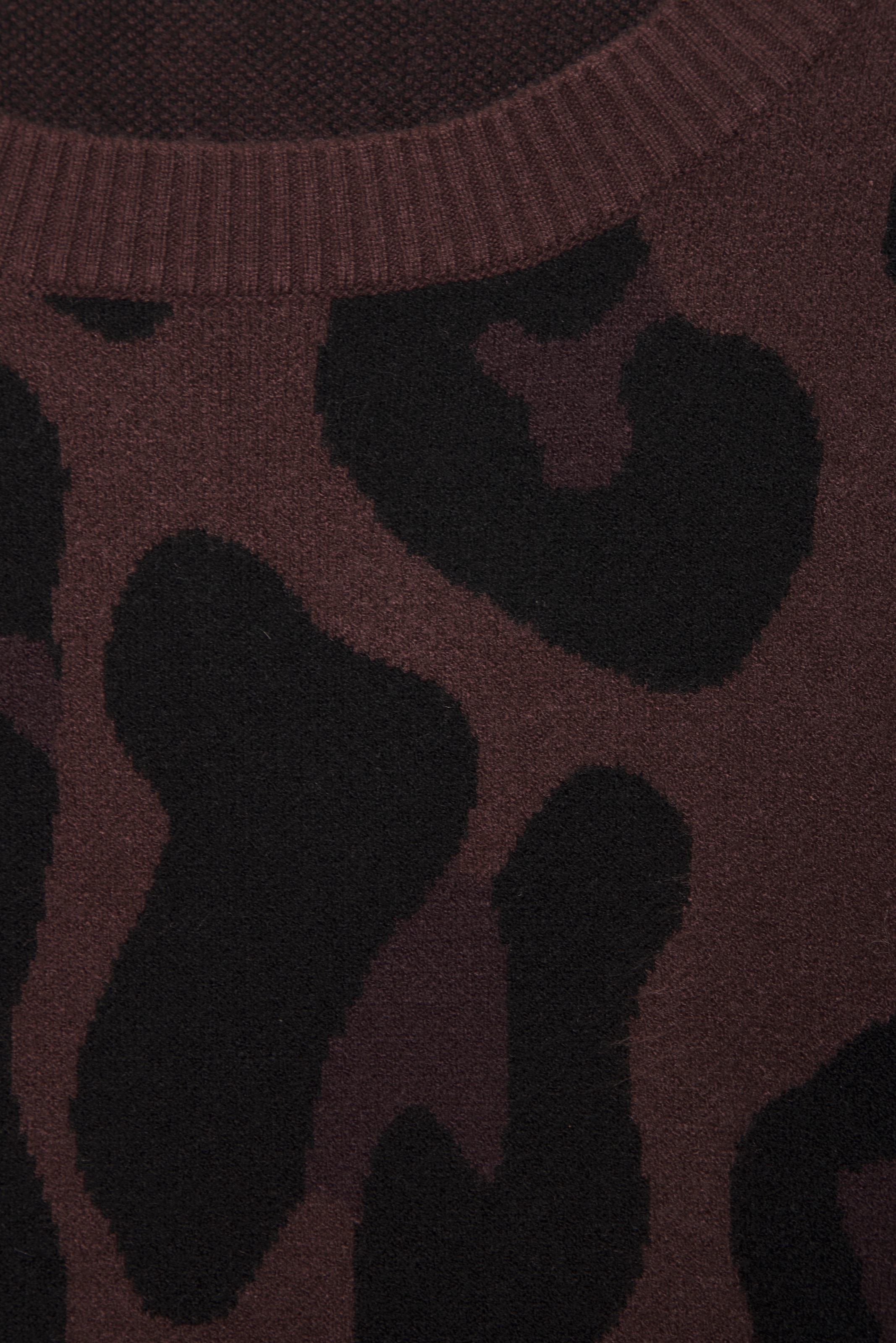 LASCANA Kurzarmpullover »mit Leomuster und weiten Ärmeln« Strickpullover mit Animalmuster, lockerer Rundhalspullover, modisch