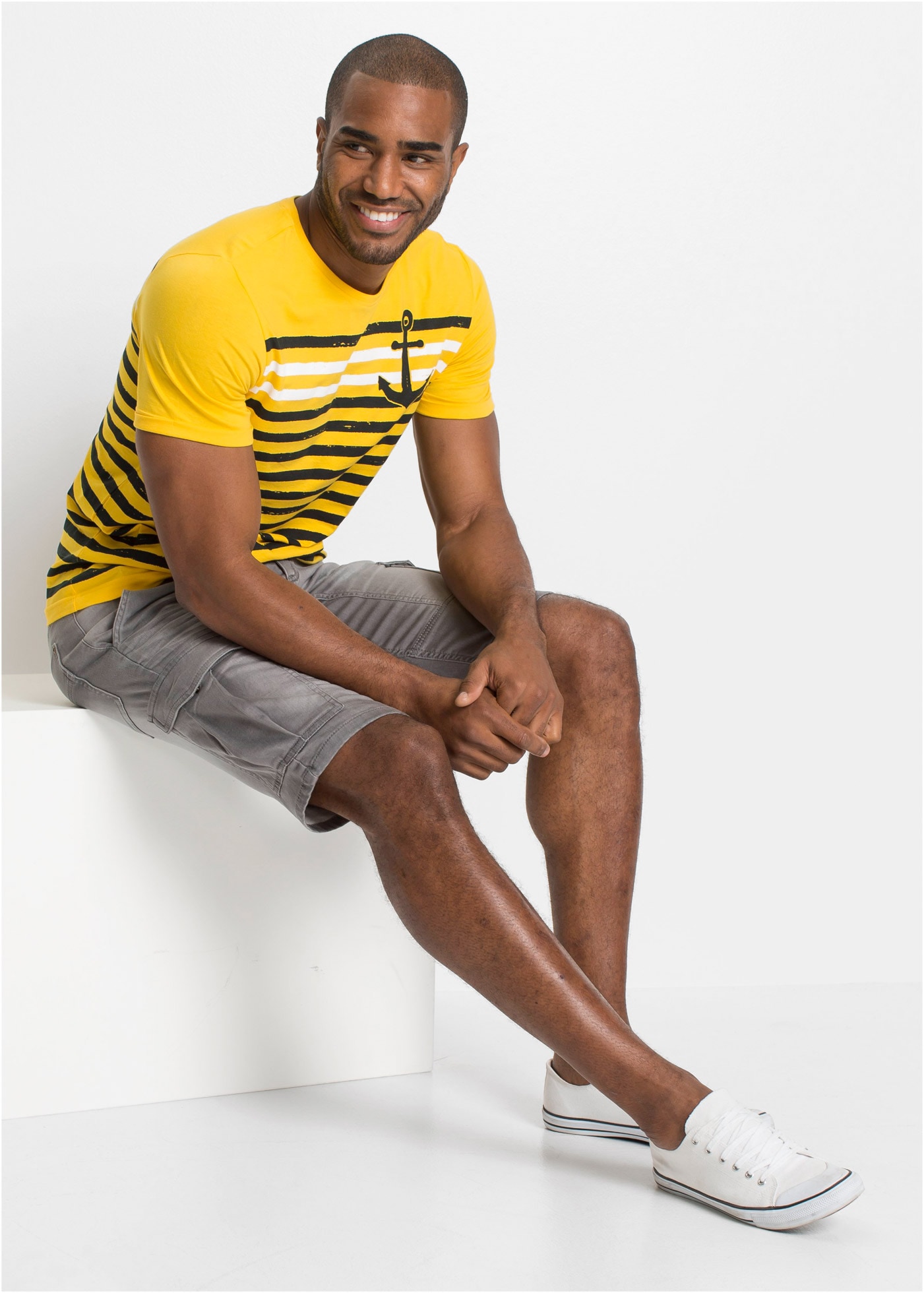 bonprix Bermudas  aus Baumwolle und Polyester, mit Used-Effekt, regular fit