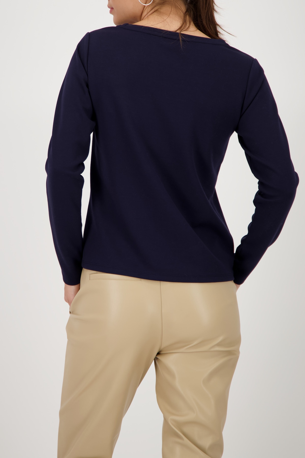 Monari Sweatshirt »Sweatshirt Schmuckschrift« Regular fit mit Rundhalsausschnitt