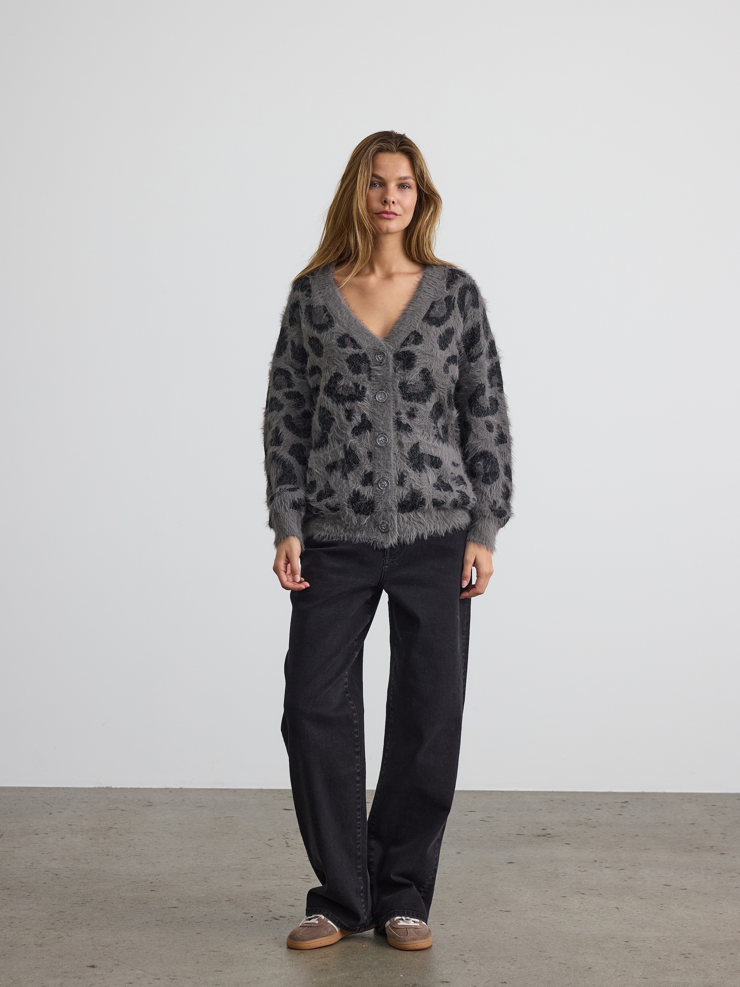 Noisy may Strickjacke »NMFLYNN L/S V-NECK KNIT CARDIGAN NOOS« Materialmix, loose fit