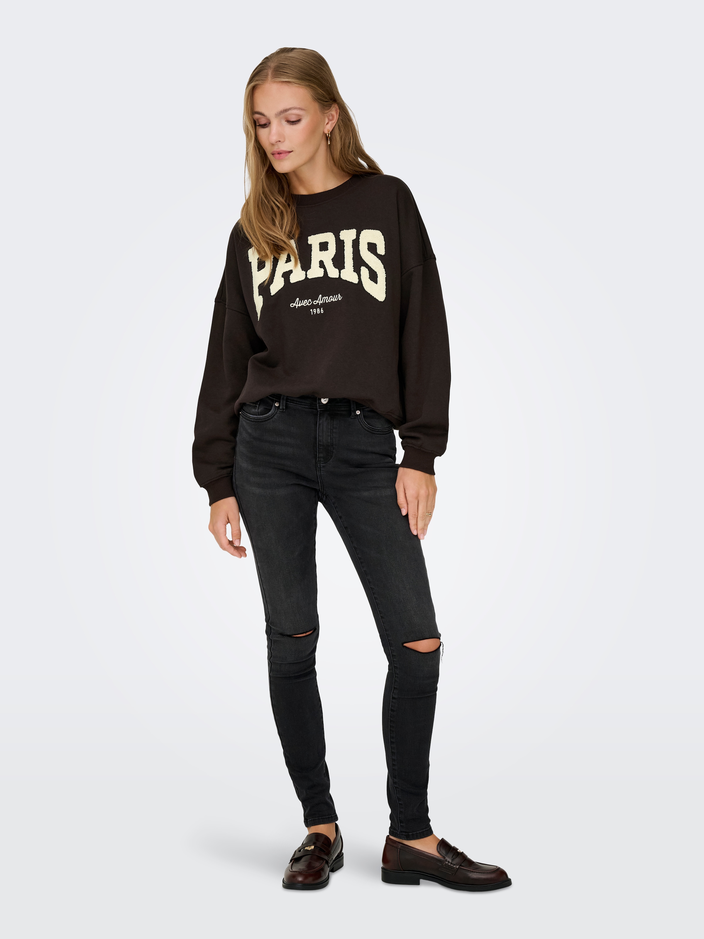 JDY Sweat-shirt »JDYMESA L/S O-NECK EMB SWEAT JRS NOOS«, Baumwollmischung, regular fit
