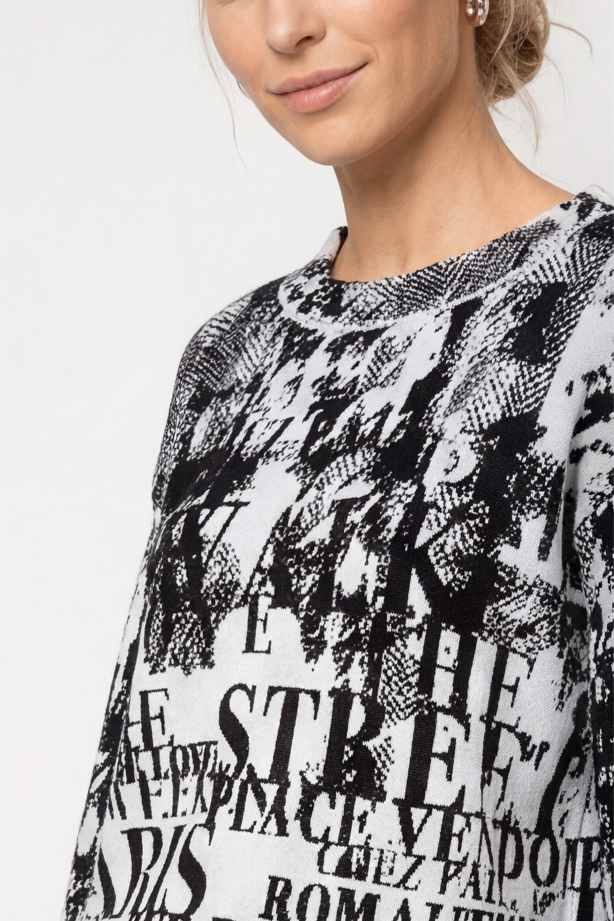 Monari Pull à col rond »Pullover Buchstabenjacquard« Coupe régulière avec col rond
