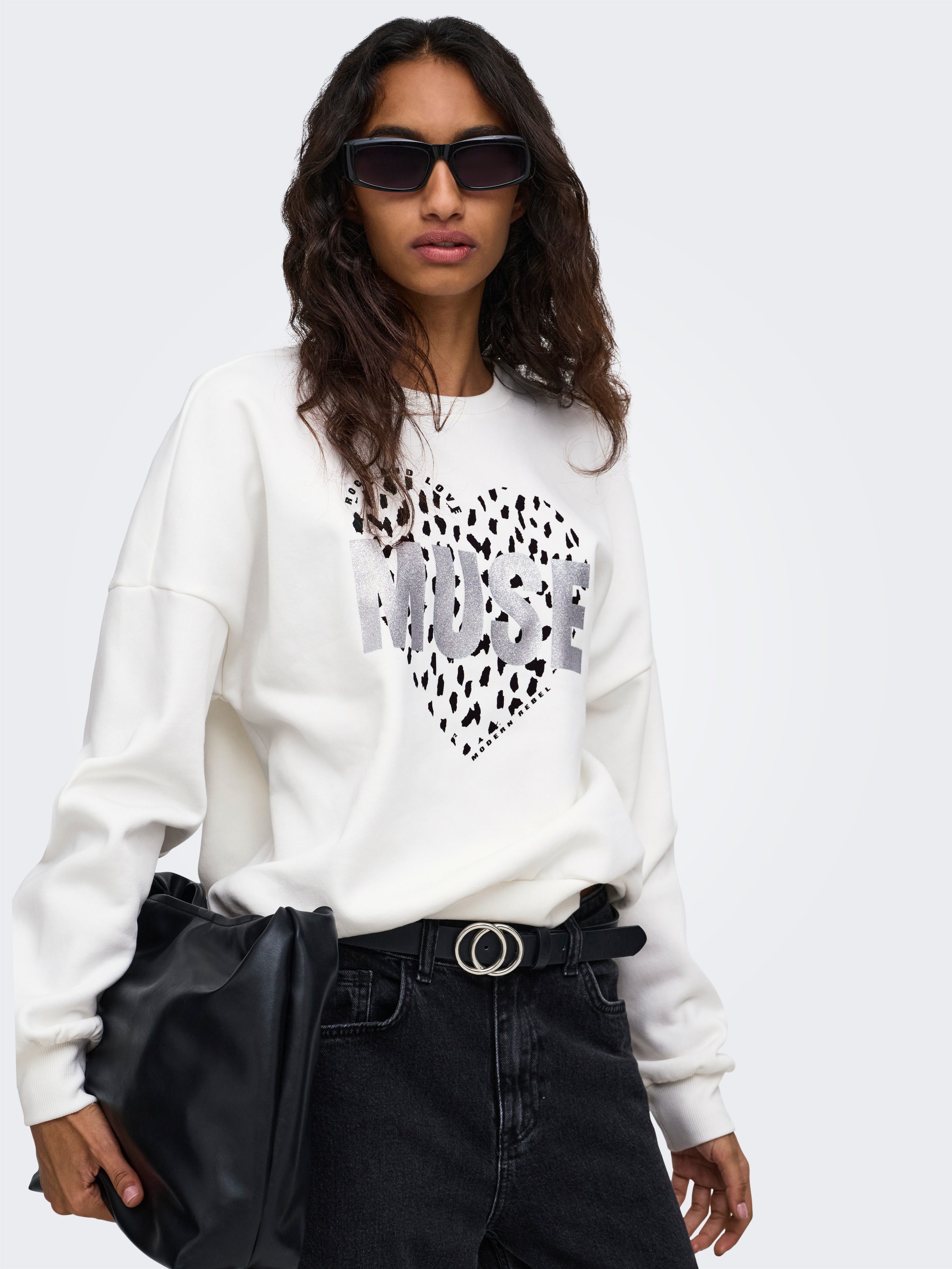 Image of ONLY Sweatshirt "ONLTAMMIE L/S LEO PRINT O-NECK SWT", Baumwollmischung, regular fit
