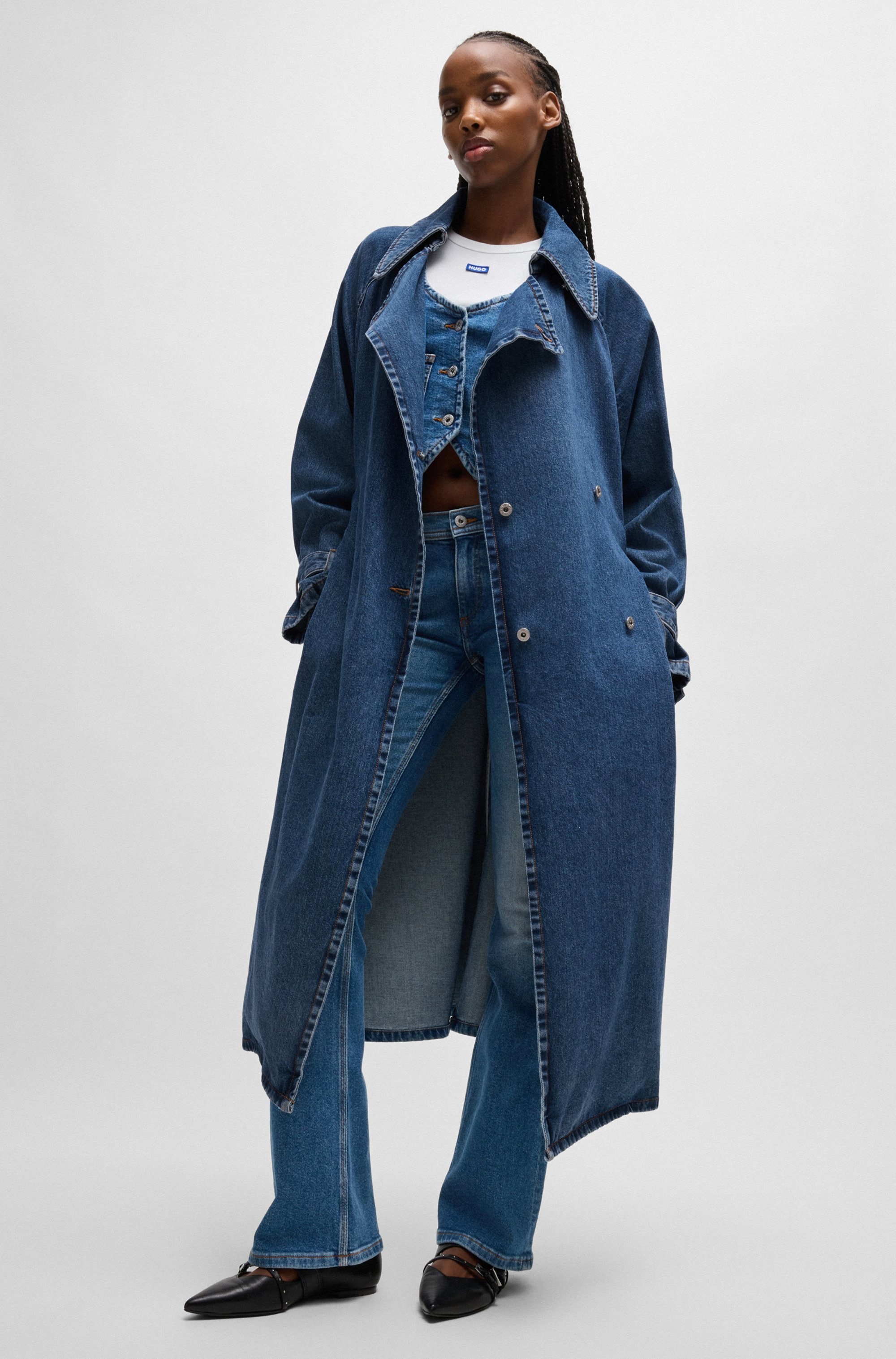 HUGO Blue Trenchcoat »Garena_1_B«, mit Taillengürtel, All Over Denim Fashion Piece Jeanstrenchcoat