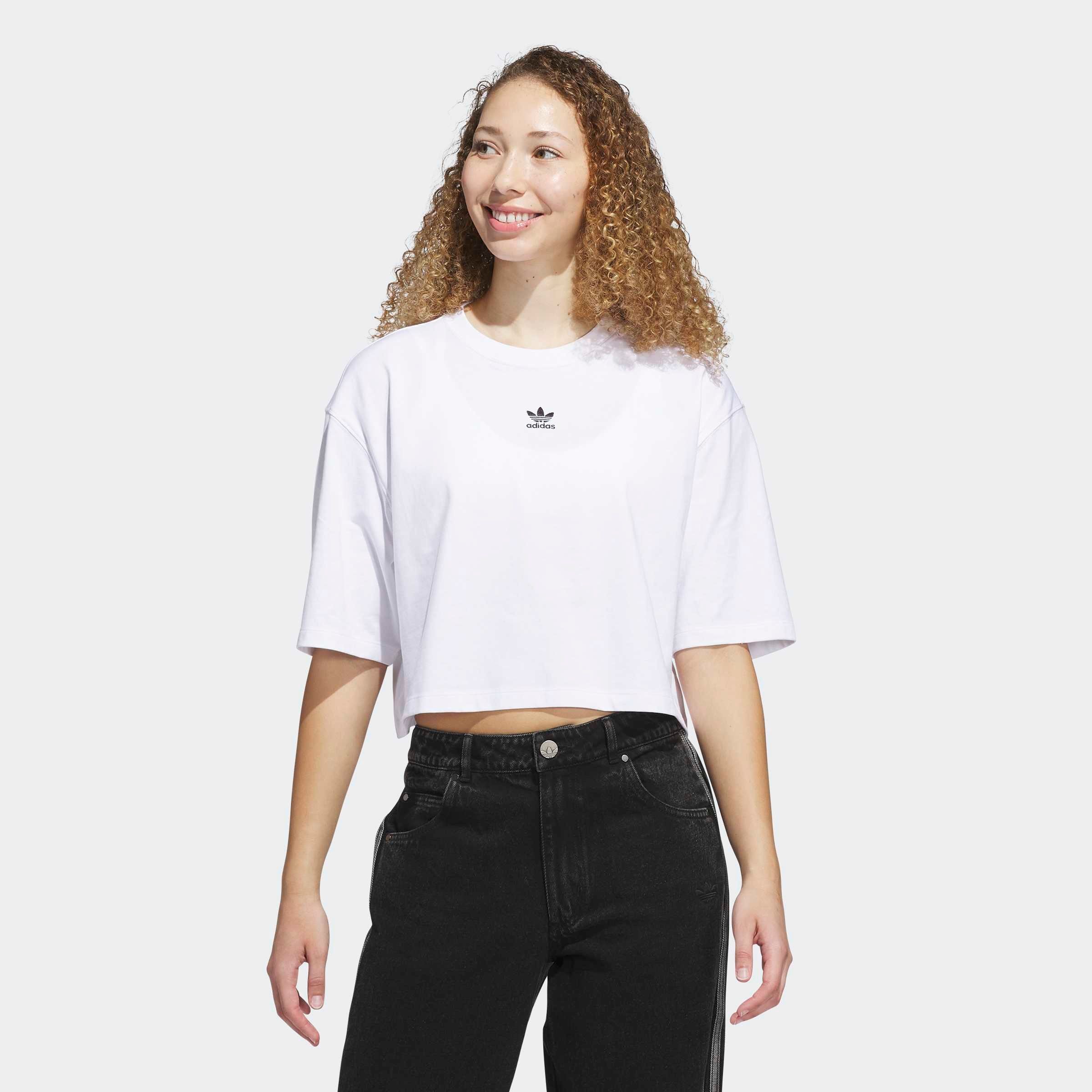 Image of adidas Originals T-Shirt "ESSENTIALS CROP" mit Rundhalsausschnitt, ohne Verschluss, in normaler Länge