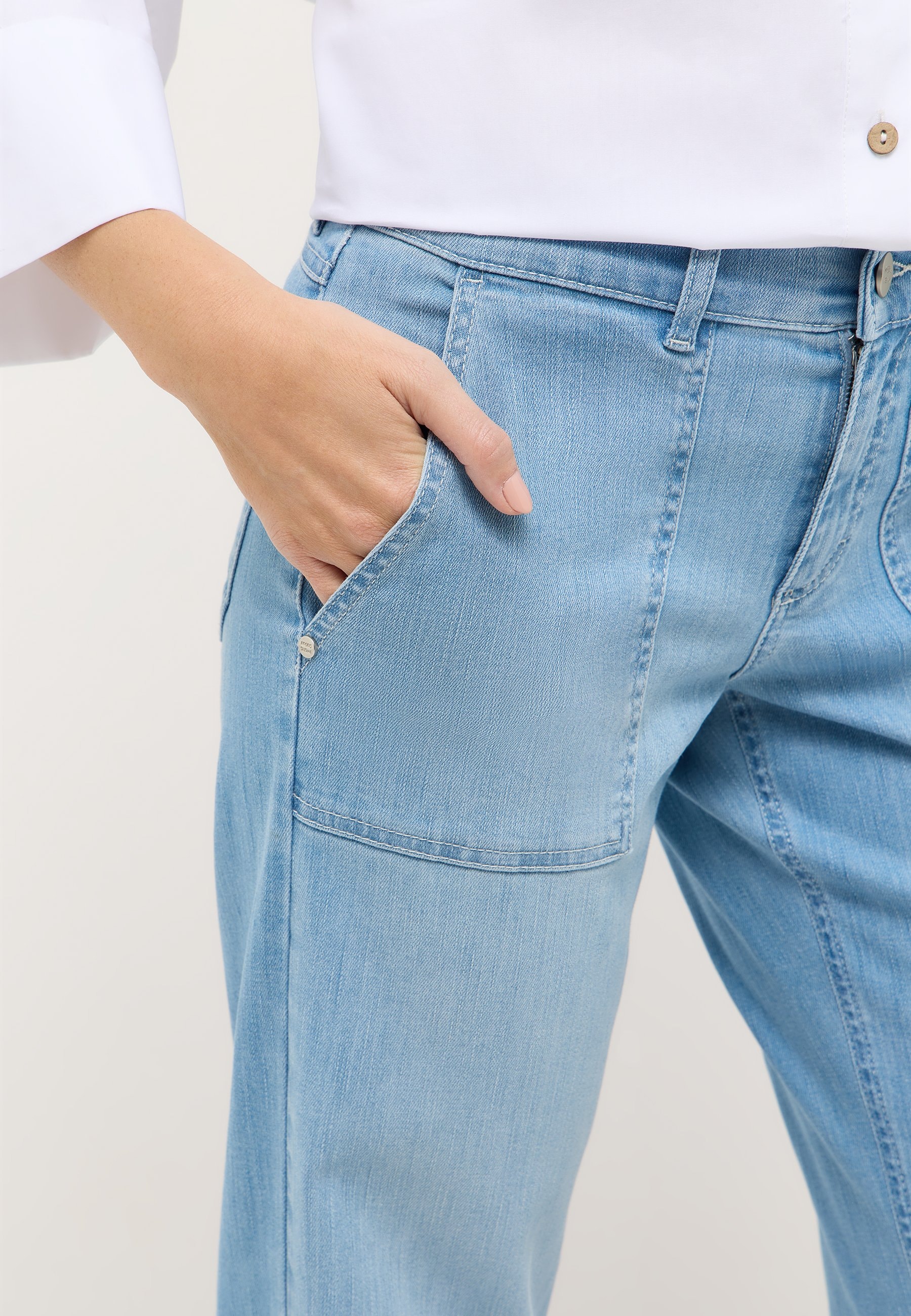 ANGELS Relax-fit-Jeans »LIZ WORKER« mit grossen Vordertaschen und Fade-Out Effekten