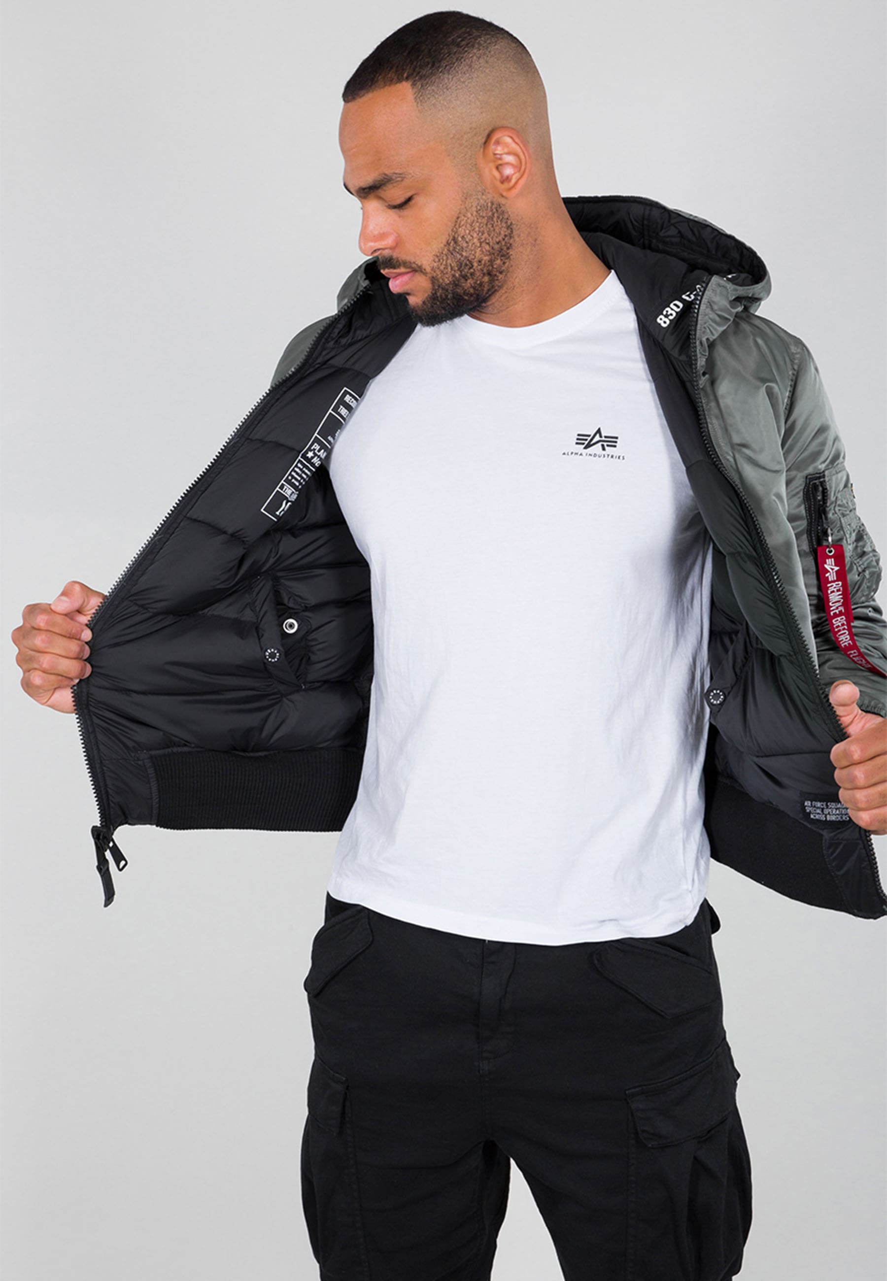 Alpha Industries Winterjacke »Alpha Industries Men - Bomber Jackets Hooded Puffer FD Rev.«