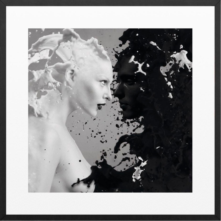 Image of Reinders! Wandbild »Schwarz & Weiss Zwei Frauen - Gerahmtes Bild« bei Ackermann Versand Schweiz