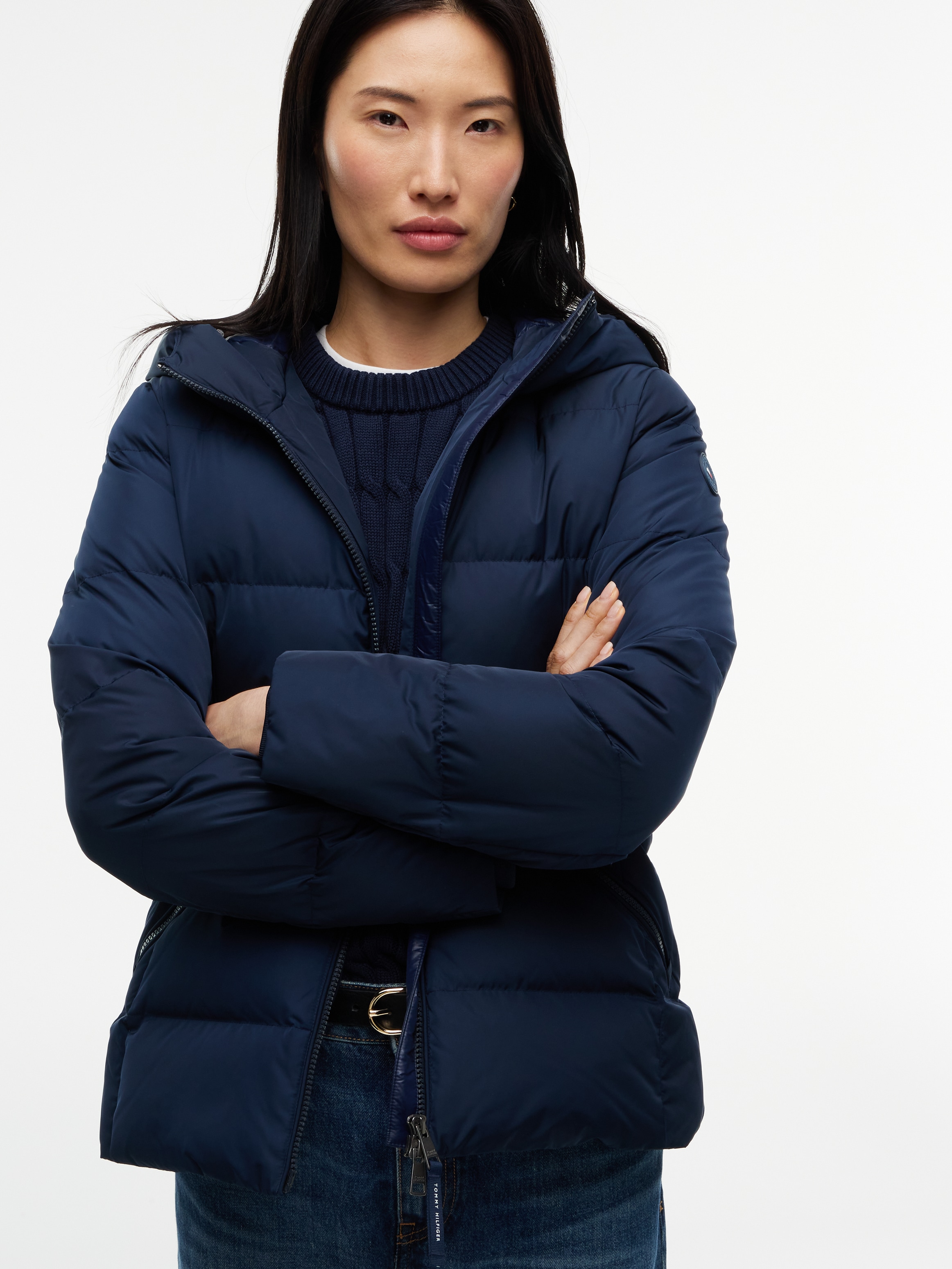 Tommy Hilfiger Veste matelassée »DOWN BRANDED FITTED JACKET« avec capuche fibre synthétique