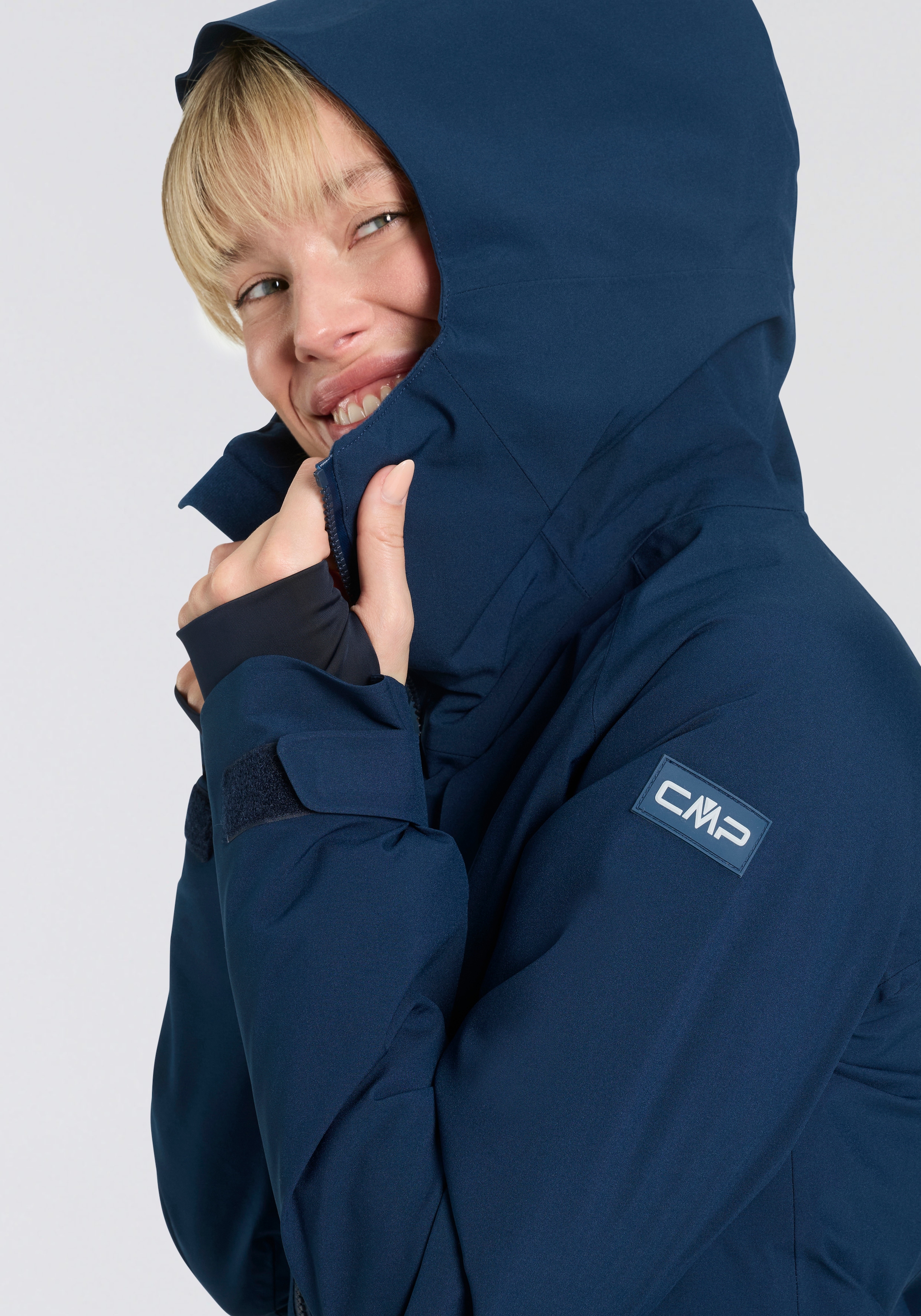 CMP Winterjacke mit Kapuze wärmend & winddicht & wasserabweisend