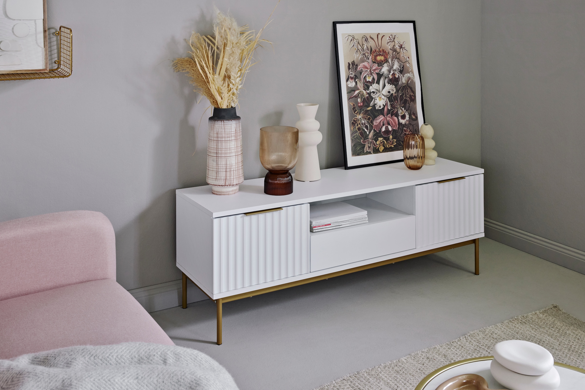 Jahnke TV-Board »CARVE TV 140« 1 Stk. tlg. Edle Gold-Applikationen, Fronten in Wellendesign, 140 cm