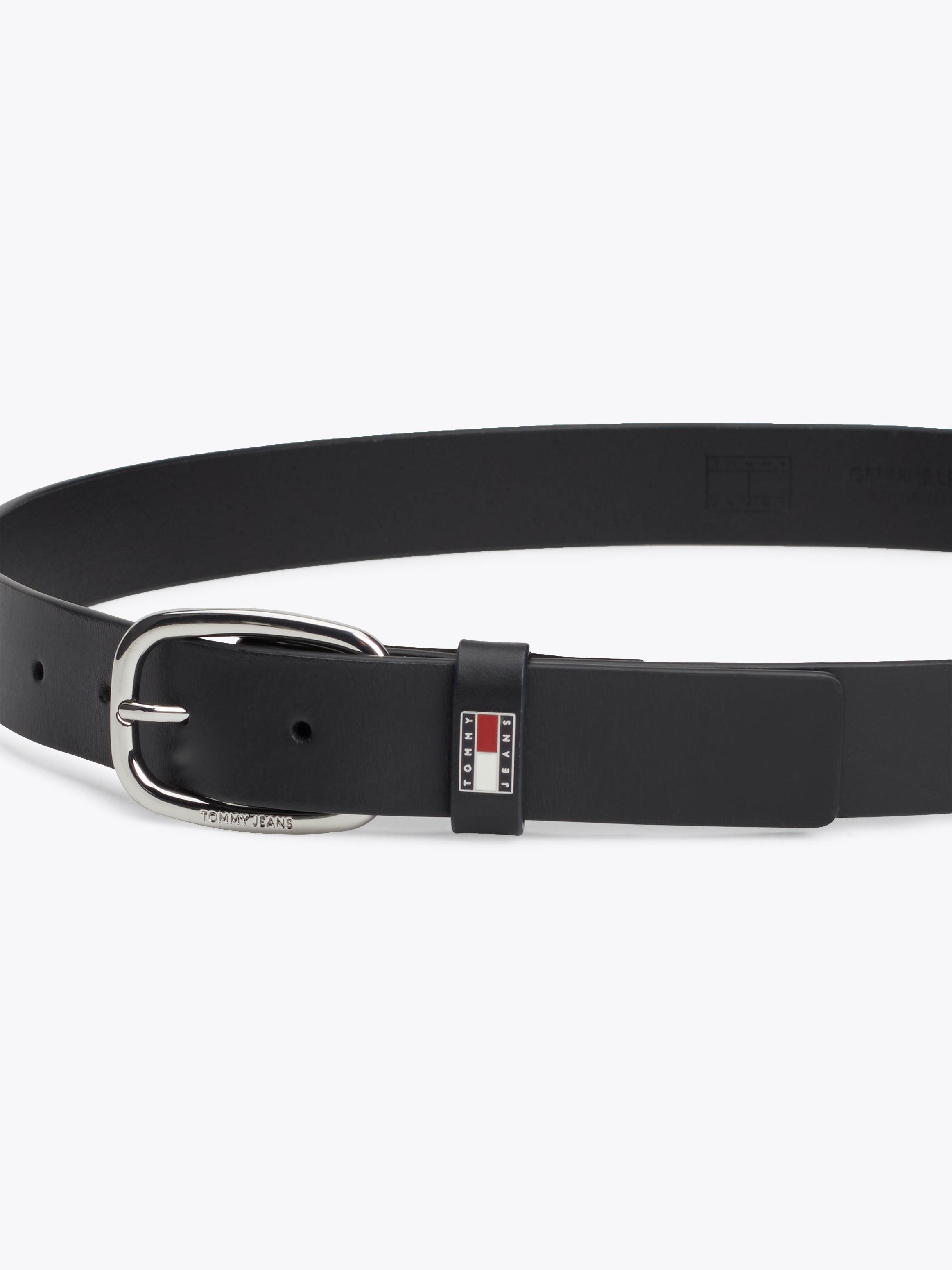 Tommy Jeans Ledergürtel »TJW OVAL 3.0«, Ovale Einfachdornschliesse und Logo am Verschluss