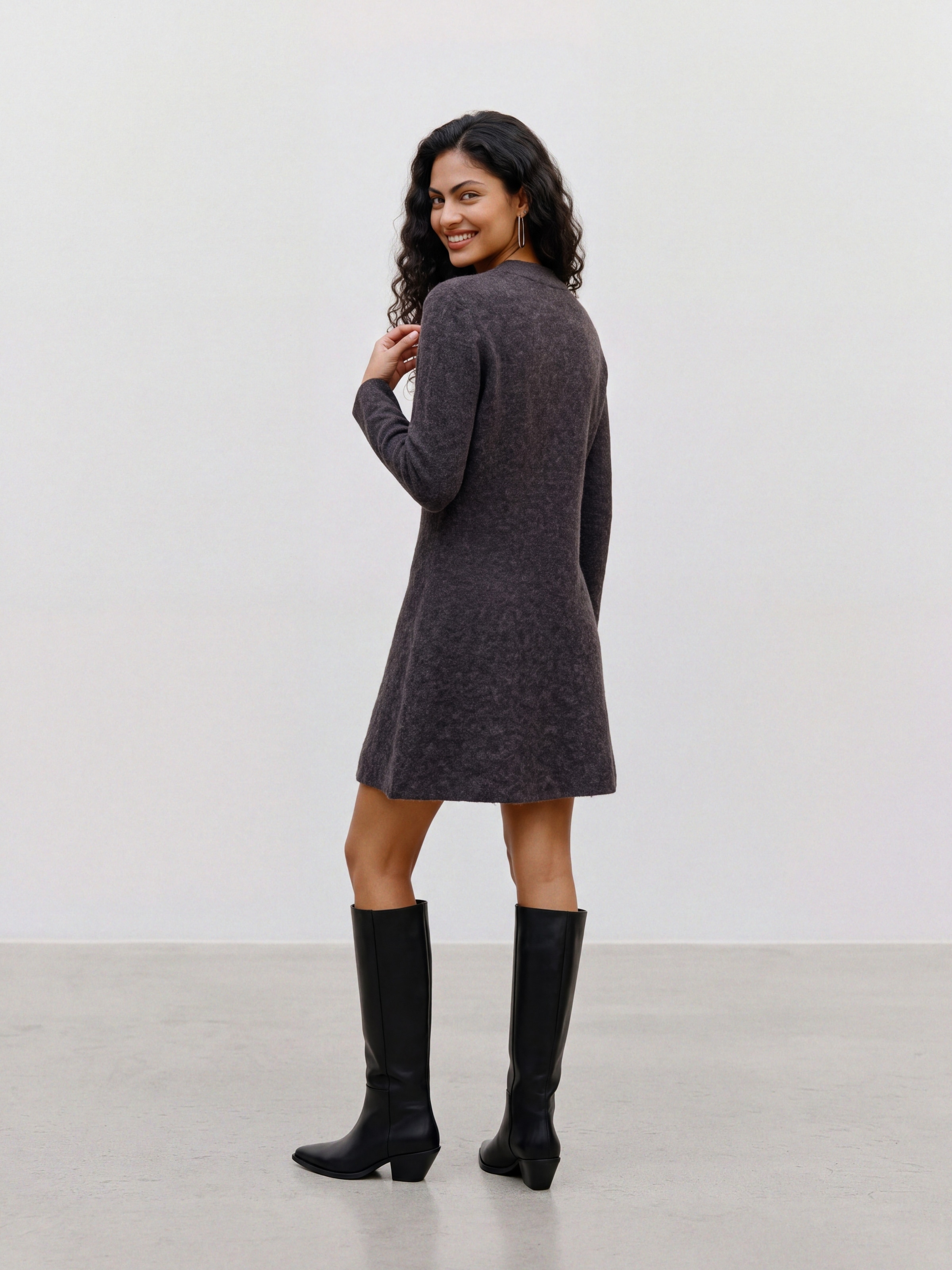 Image of Vero Moda Strickkleid "VMDOFFYJAQUARD LS V-NK BUTTON DRESS NOOS" Materialmix