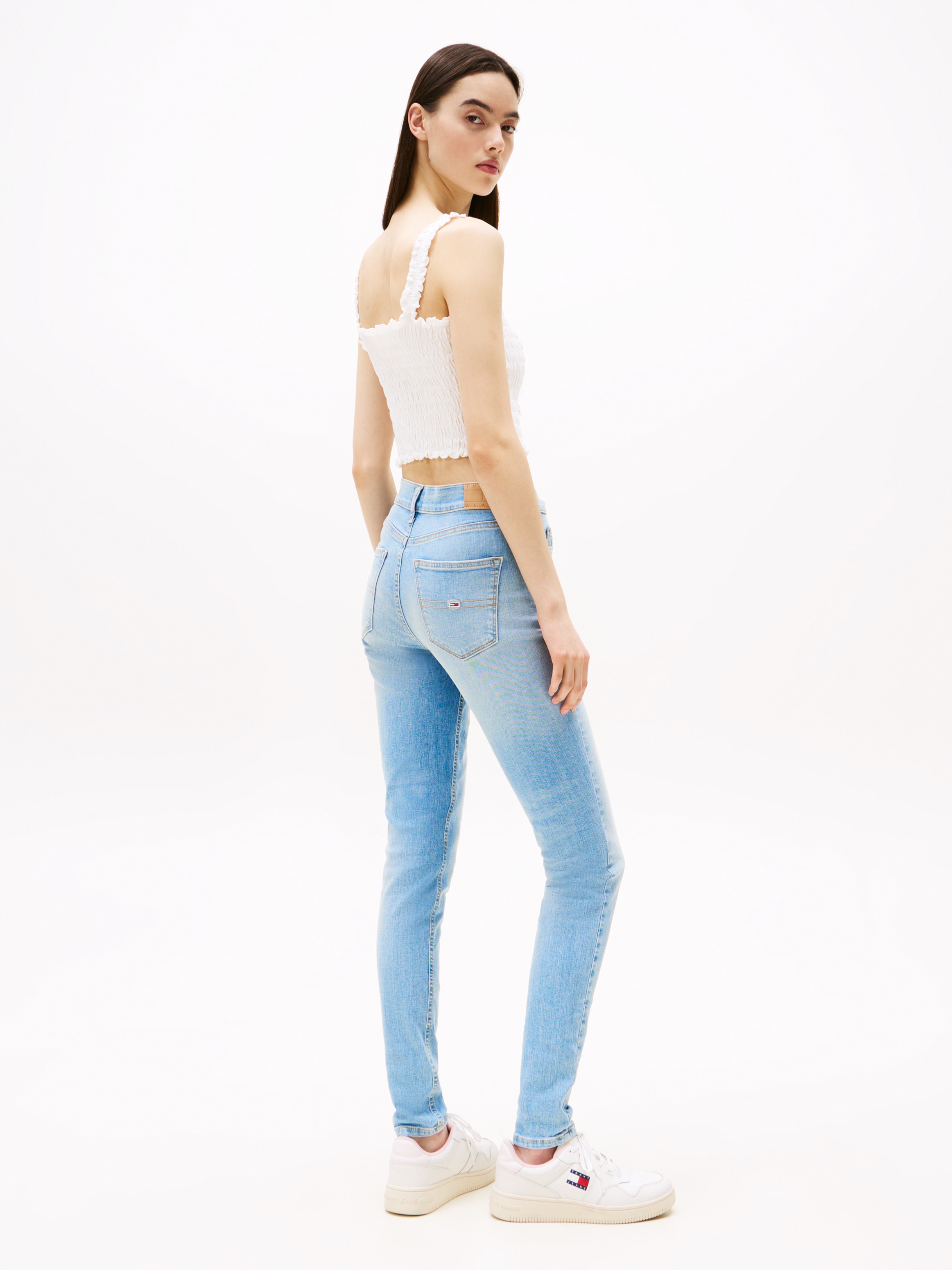 Tommy Jeans Skinny-fit-Jeans »NORA MR SKNY AH1280« mit Logo-Badge, Mid Rise