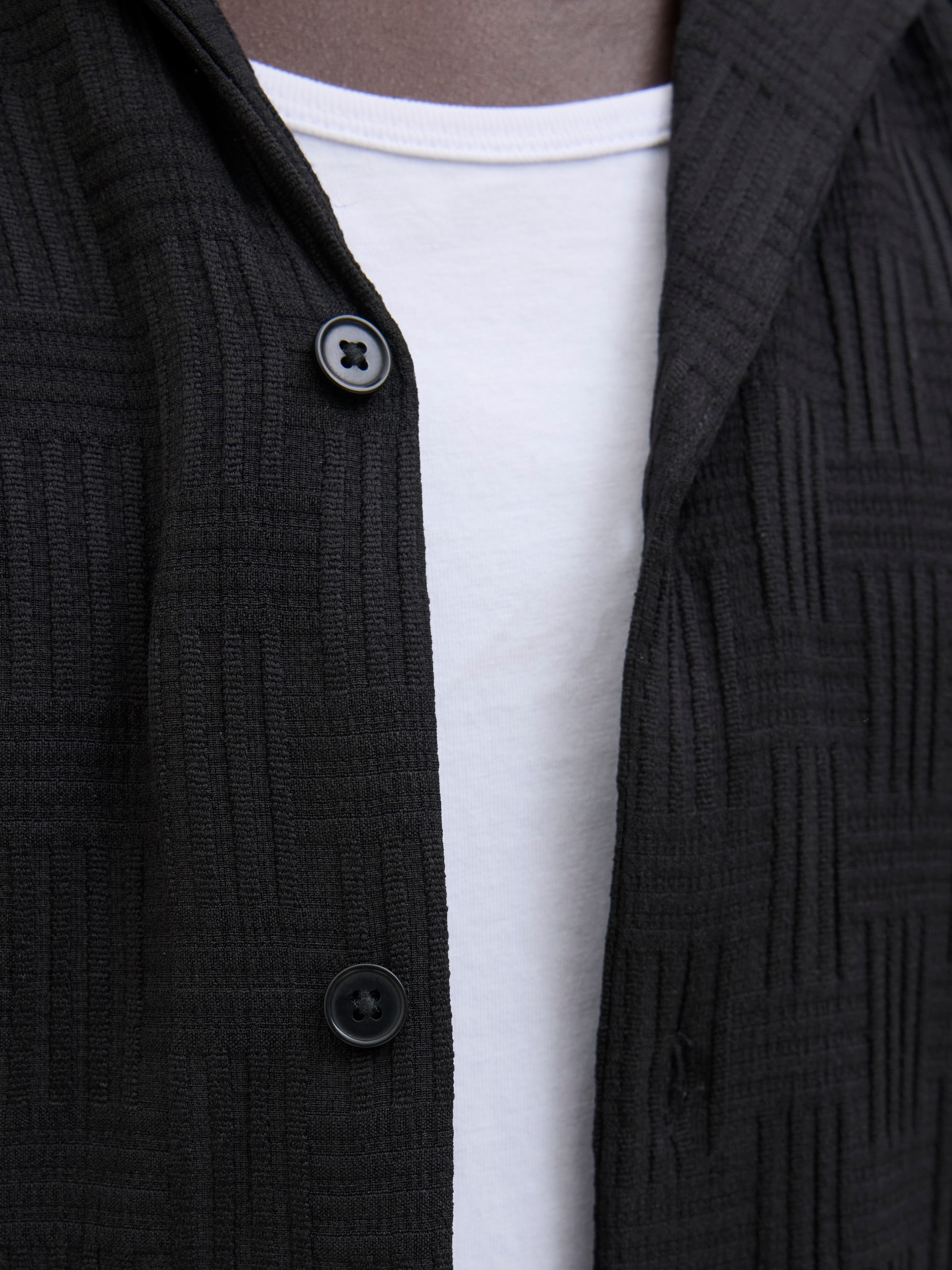 Jack & Jones Kurzarmhemd »JJEMATTEO RESORT SHIRT SS SN«, mit Resort Kragen
