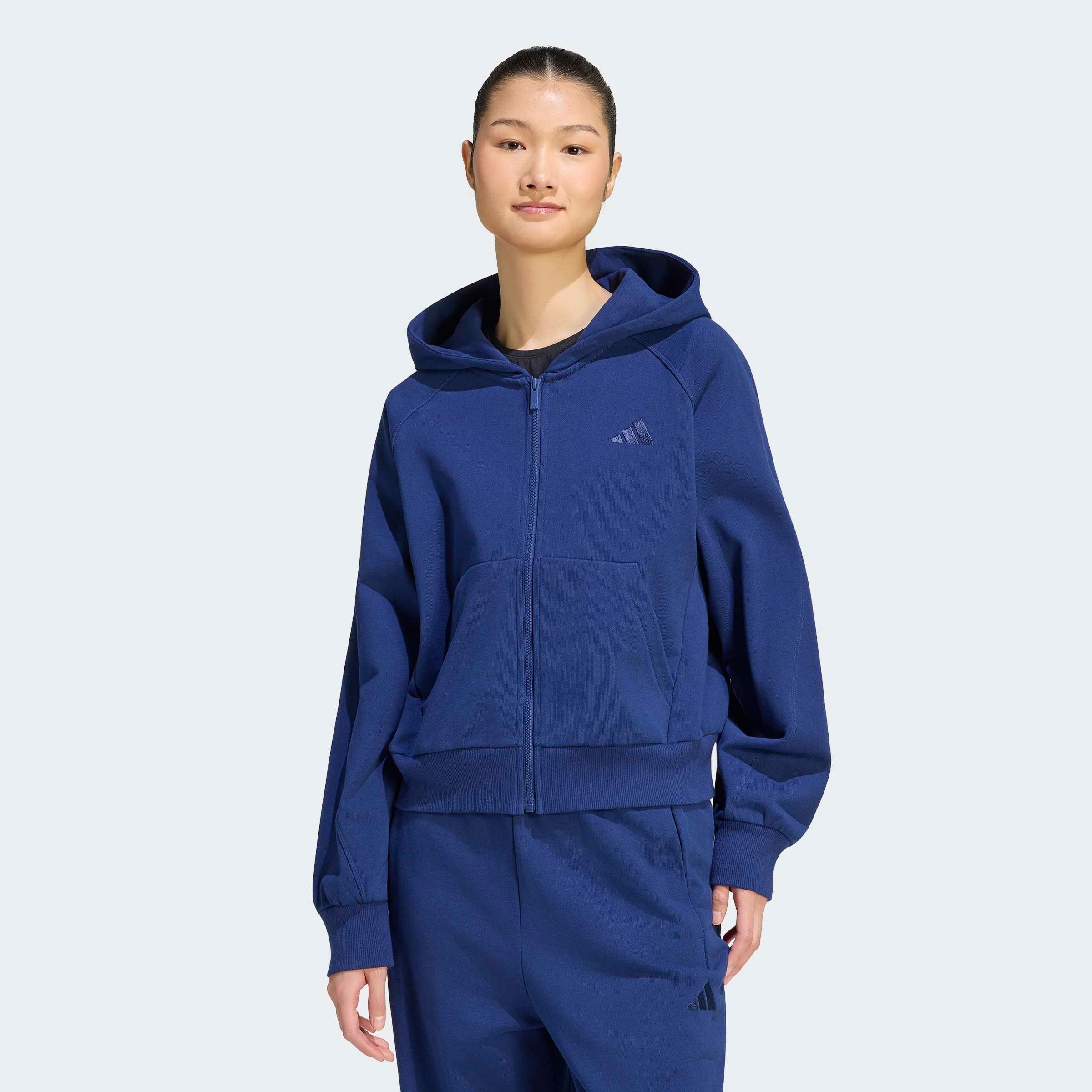 Image of adidas Sportswear Kapuzensweatshirt "ADIDAS KIT, KLEINES LOGO", Schwere Premium-Qualität, robuste Stoffstruktur