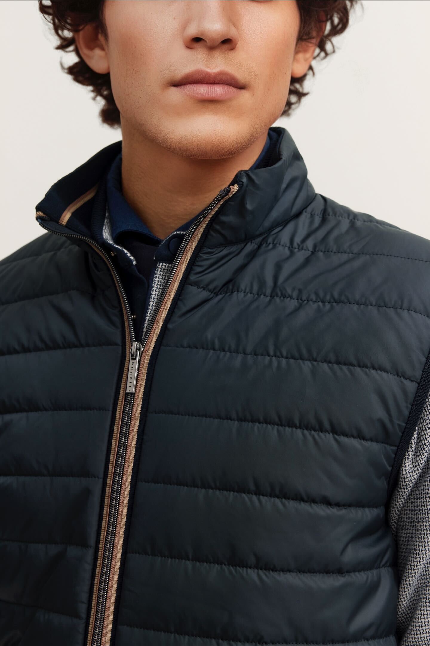 bugatti Gilet matelassé »Regular Fit« Rücken aus Baumwolle