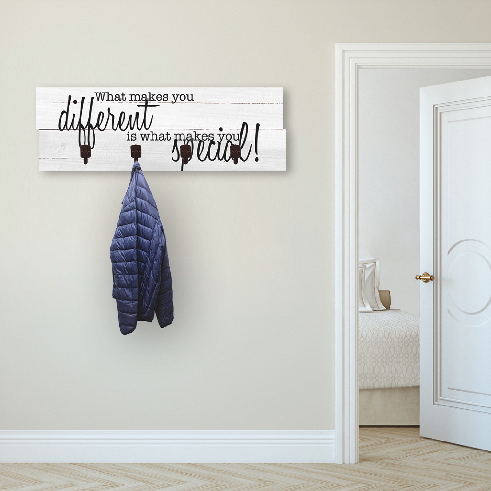 Image of Artland Garderobenleiste »Besonders«, platzsparende Wandgarderobe aus Holz mit 4 Haken, geeignet für kleinen, schmalen Flur, Flurgarderobe bei Ackermann Versand Schweiz