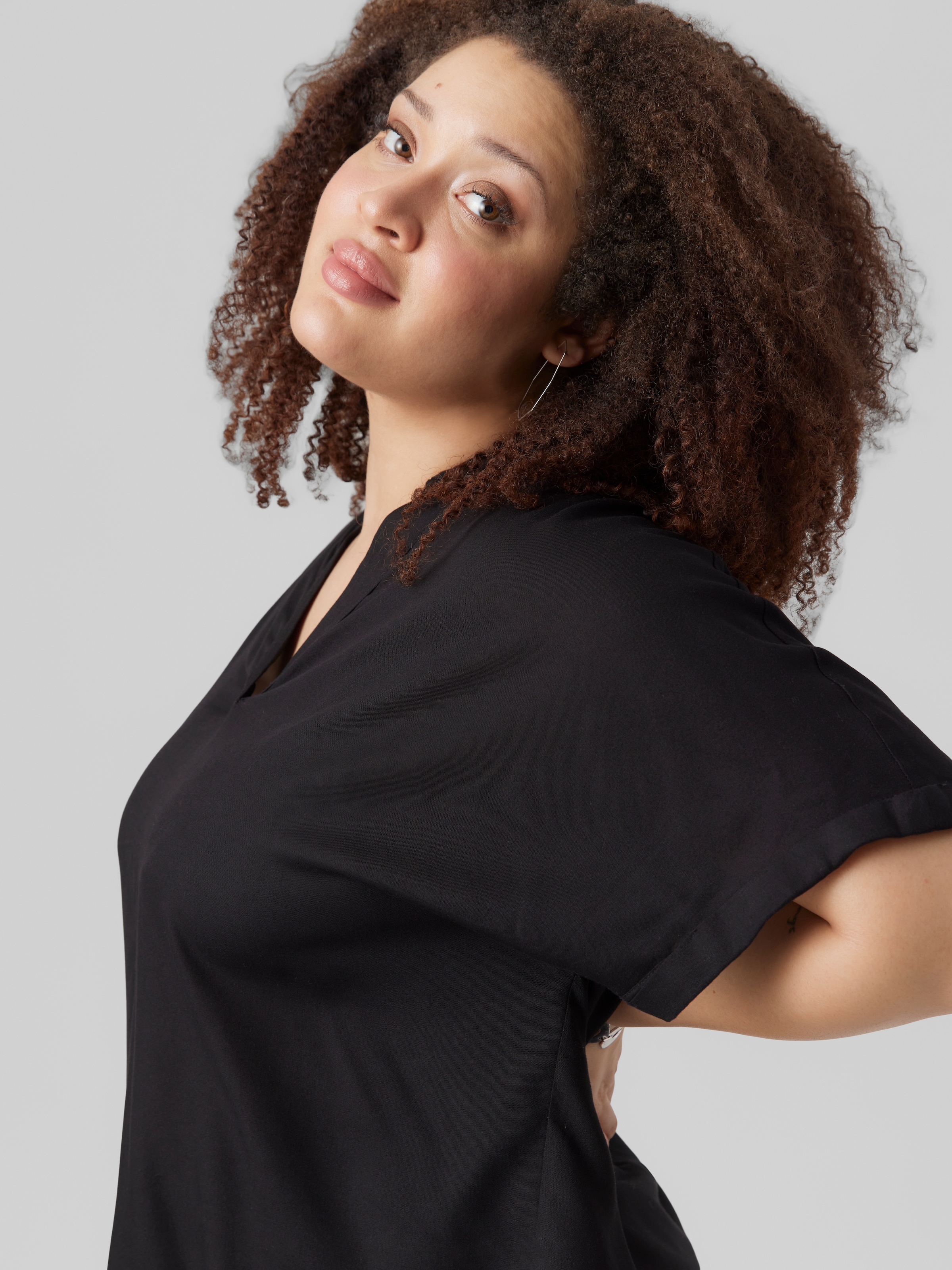 Vero Moda Curve Chemisier à chemise »VMCBEAUTY SS TOP NOOS CUR« Viskose, regular fit, Kurzarm