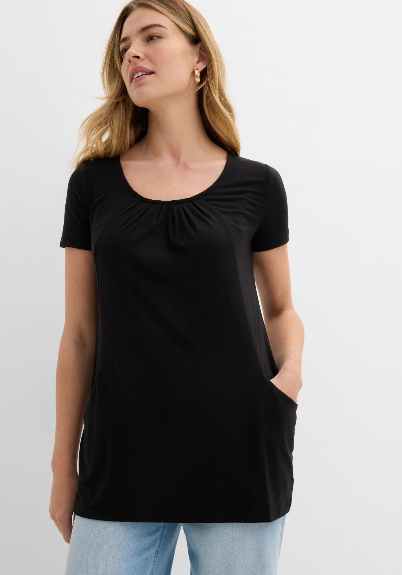 Image of bonprix Longshirt figurumspielende Passform, Kurzarm, mit Eingriffstaschen