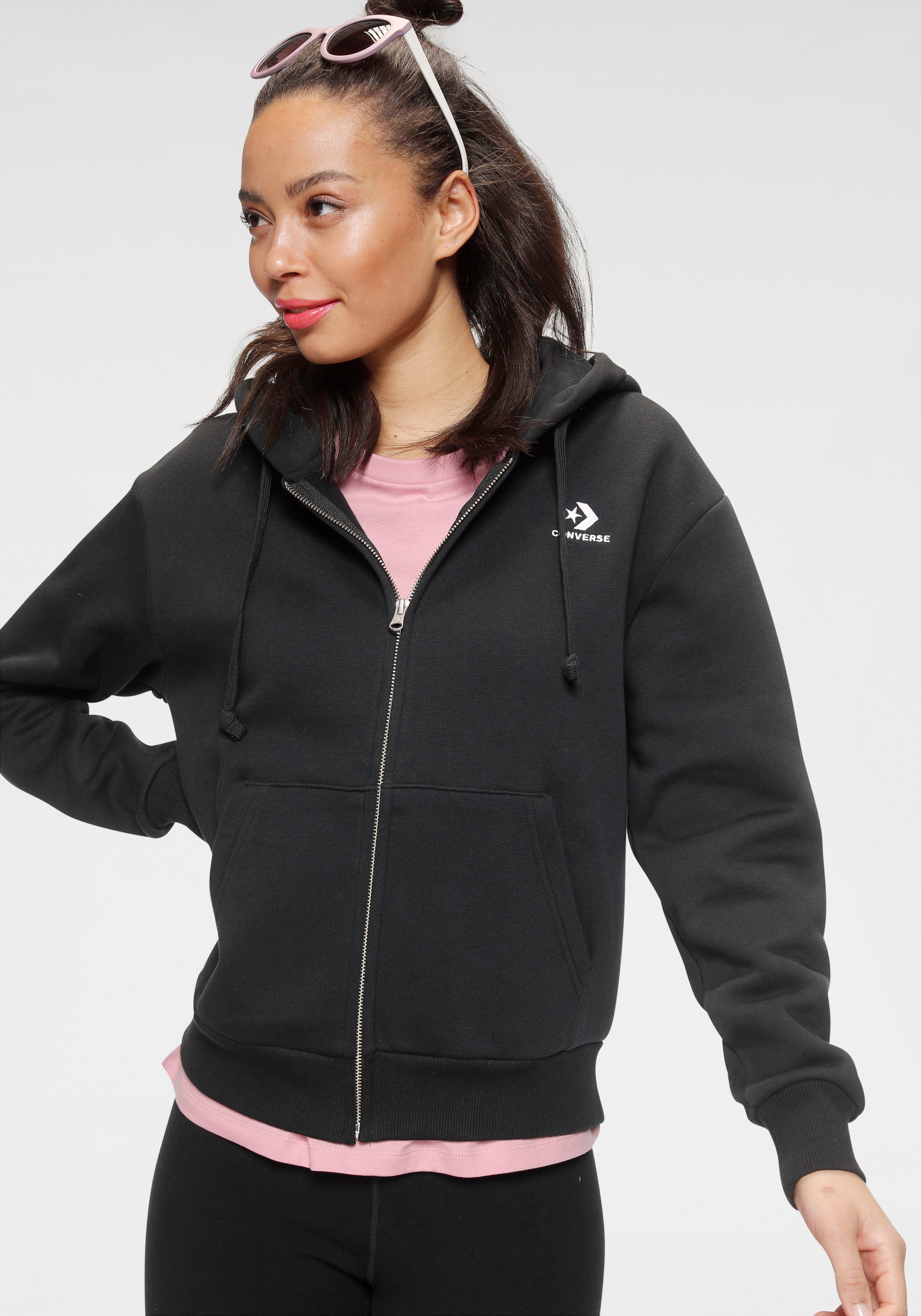 Image of Converse Kapuzensweatjacke »WOMENS EMBROIDERED STAR CHEVRON FULL ZIP HOODIE BB« bei Ackermann Versand Schweiz